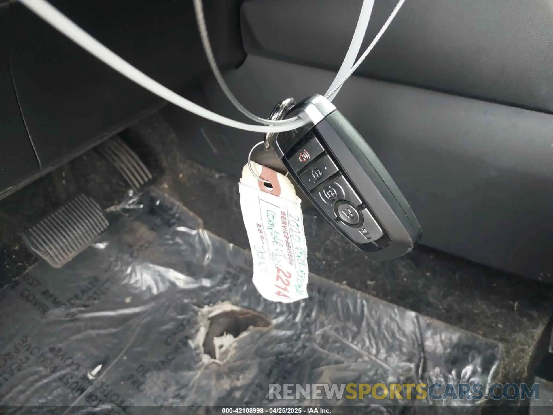 11 Photograph of a damaged car 1FMCU0H65LUB65772 FORD ESCAPE 2020