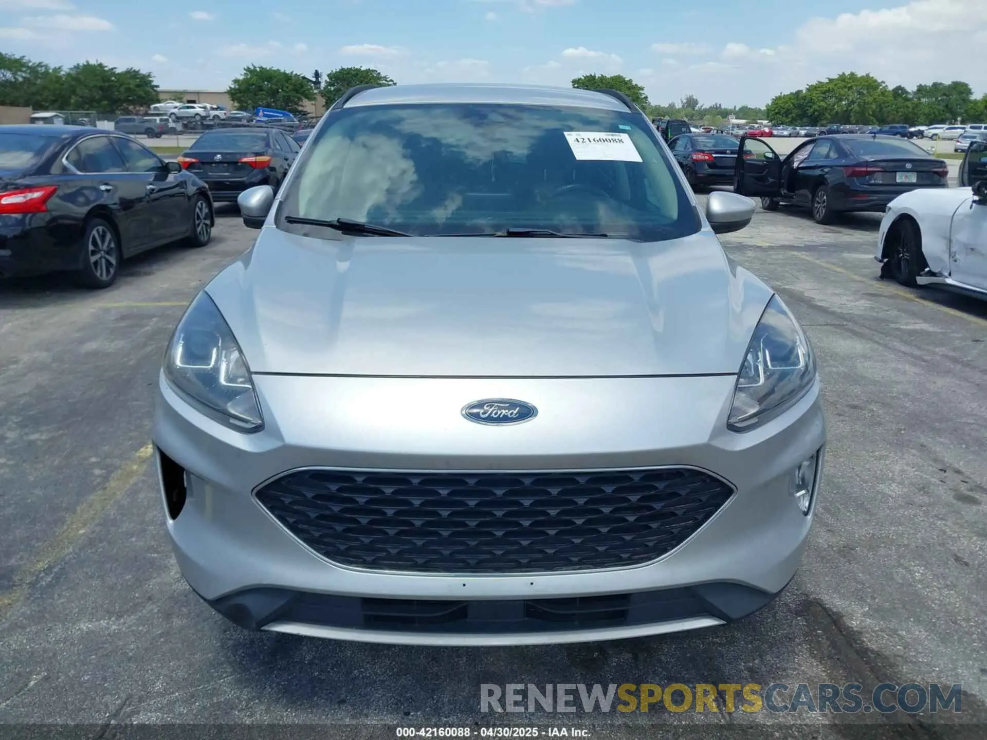 11 Фотография поврежденного автомобиля 1FMCU0H66LUA81380 FORD ESCAPE 2020