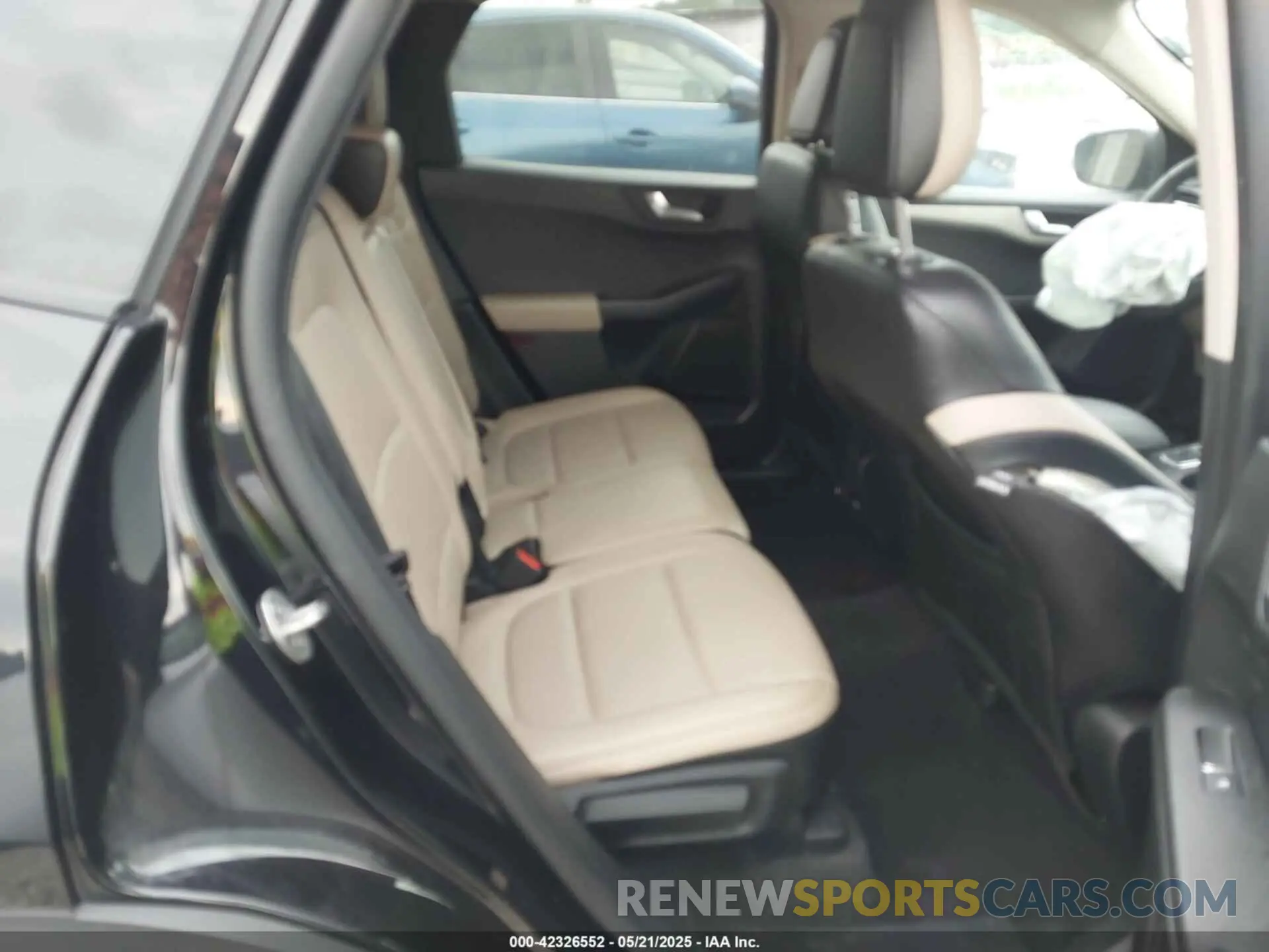 8 Фотография поврежденного автомобиля 1FMCU0H66LUB10277 FORD ESCAPE 2020