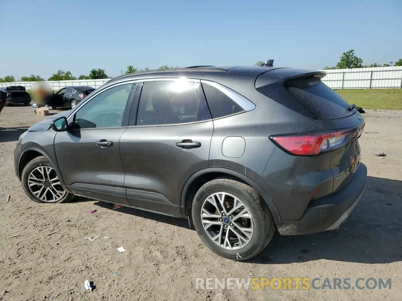 2 Фотография поврежденного автомобиля 1FMCU0H67LUA31684 FORD ESCAPE 2020