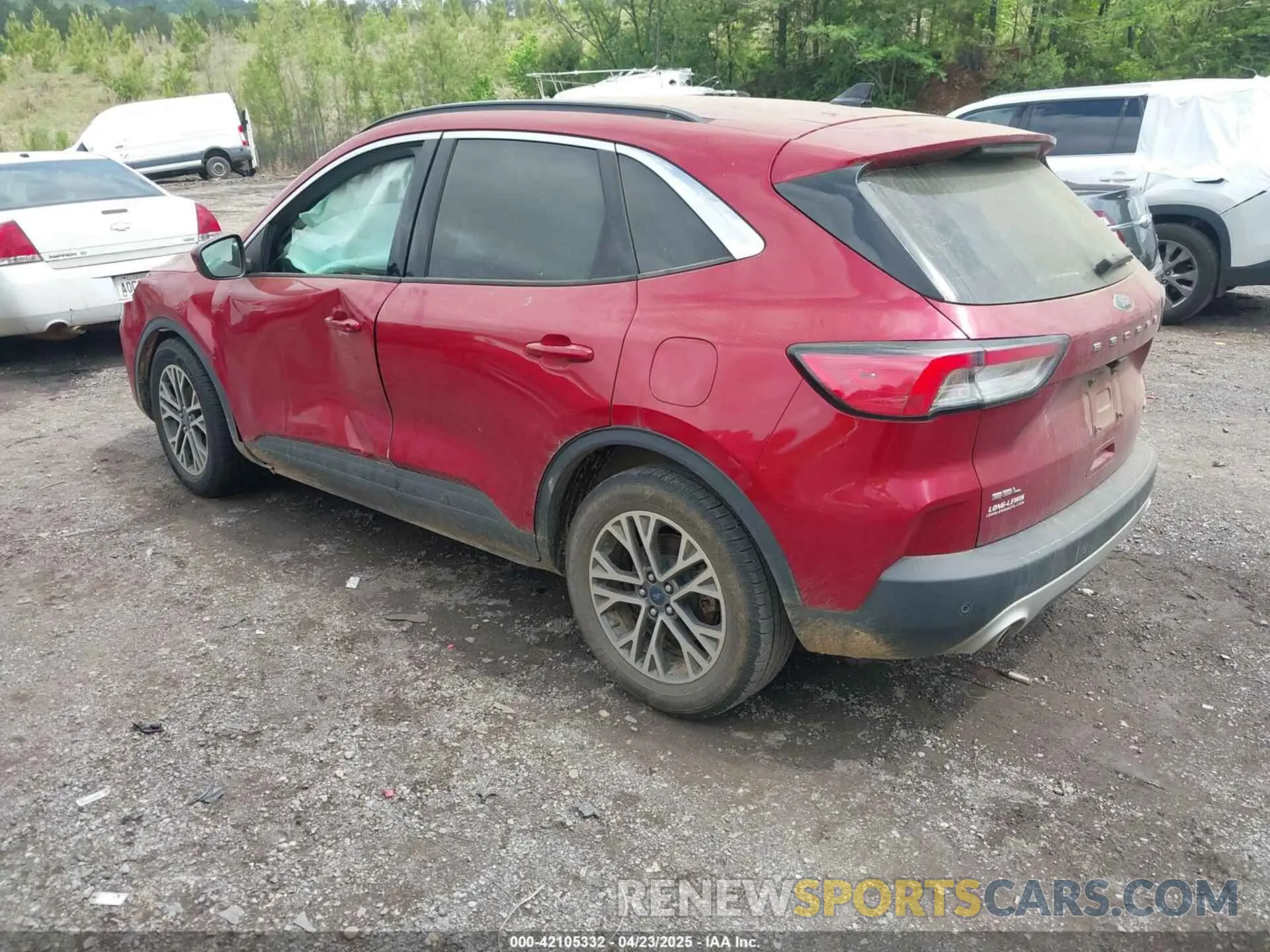 3 Фотография поврежденного автомобиля 1FMCU0H68LUA67514 FORD ESCAPE 2020