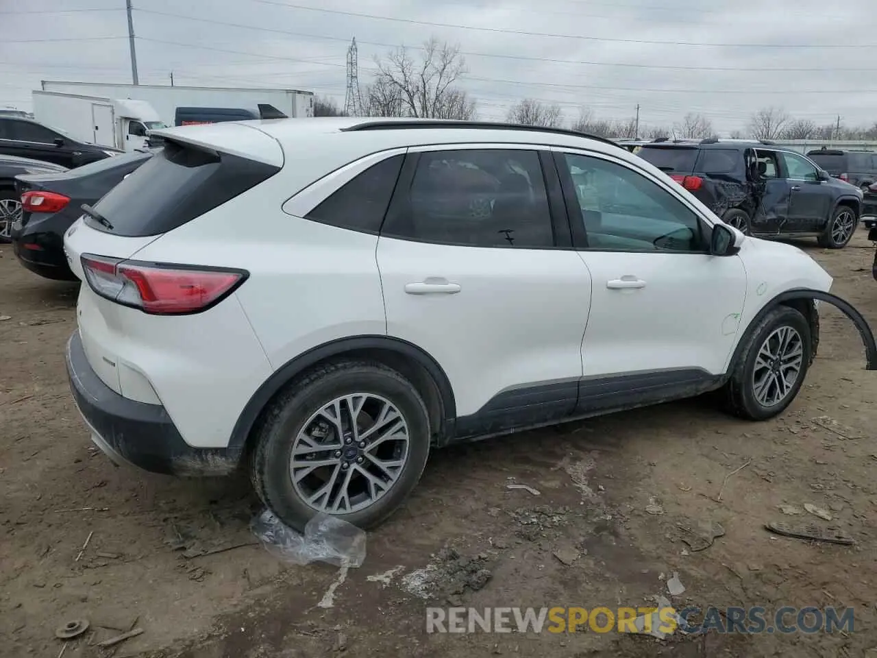 3 Photograph of a damaged car 1FMCU0H68LUB45502 FORD ESCAPE 2020