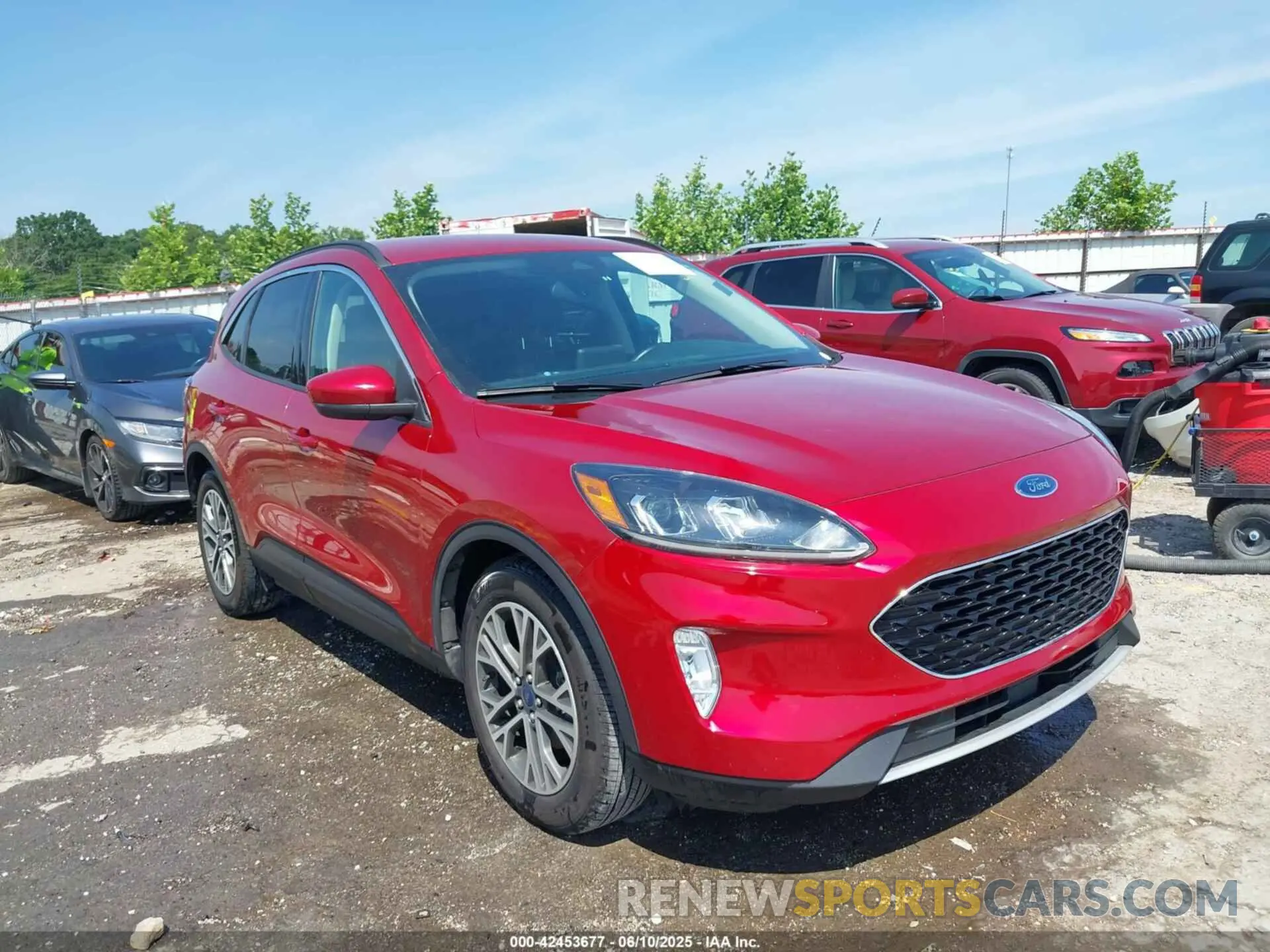 1 Photograph of a damaged car 1FMCU0H68LUB47072 FORD ESCAPE 2020