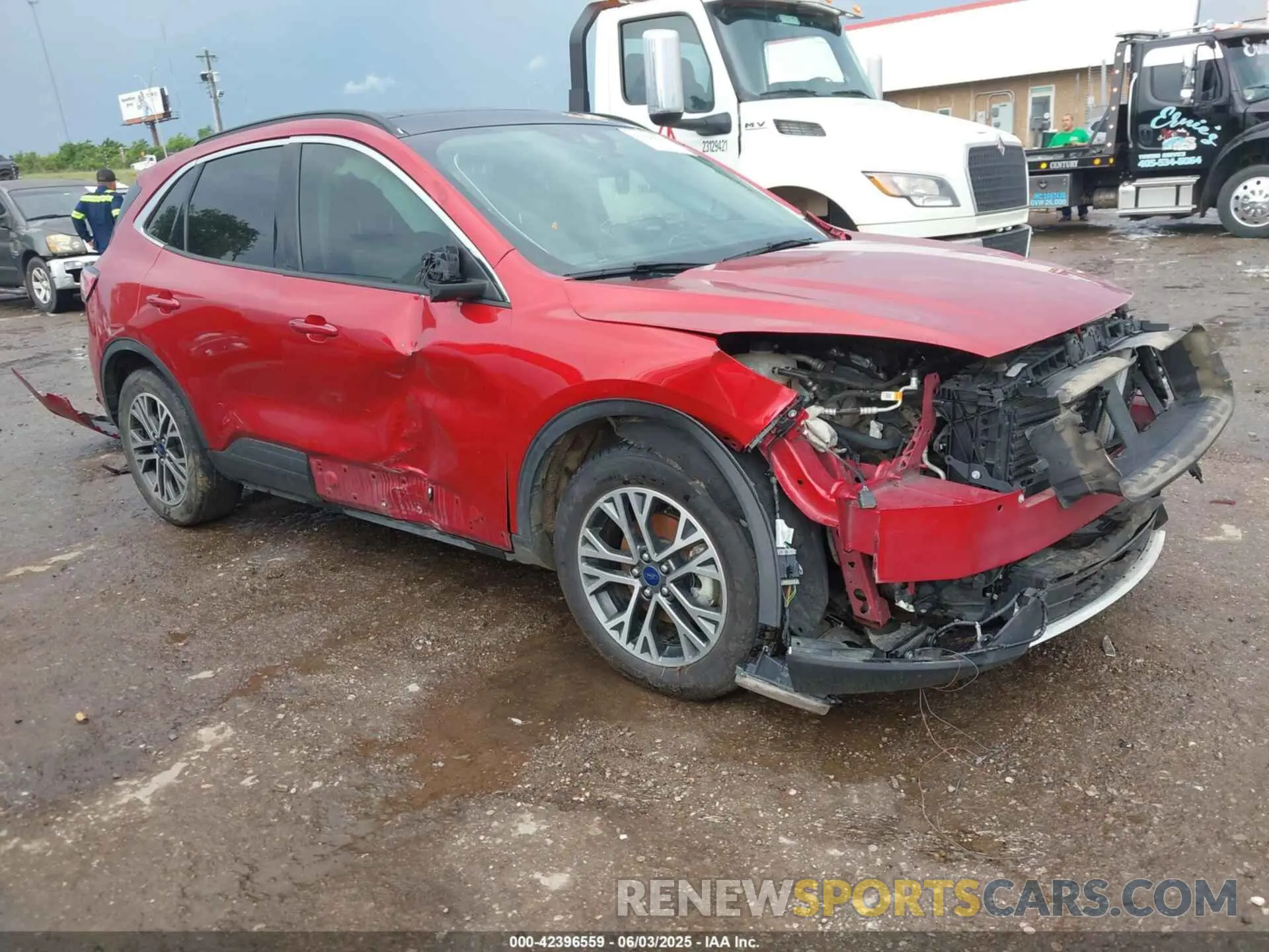1 Photograph of a damaged car 1FMCU0H69LUA32402 FORD ESCAPE 2020