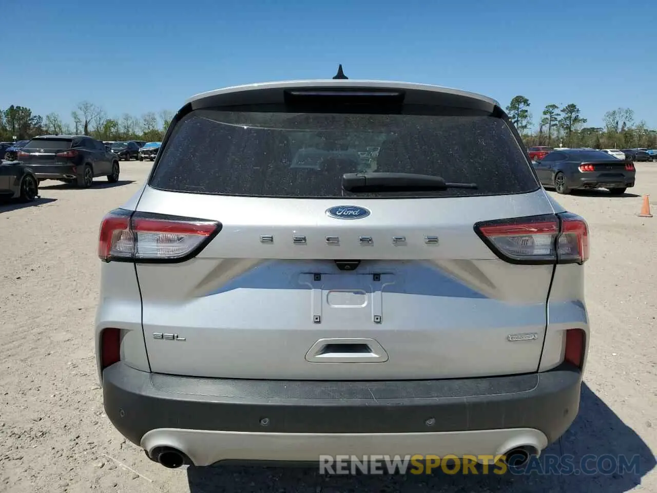 6 Photograph of a damaged car 1FMCU0H69LUA81034 FORD ESCAPE 2020