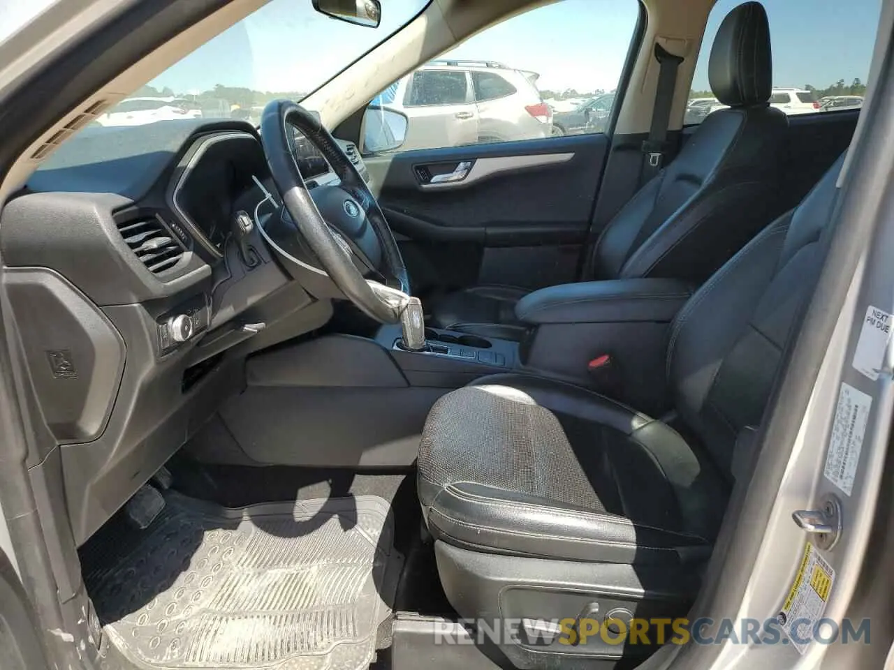7 Photograph of a damaged car 1FMCU0H69LUA81034 FORD ESCAPE 2020