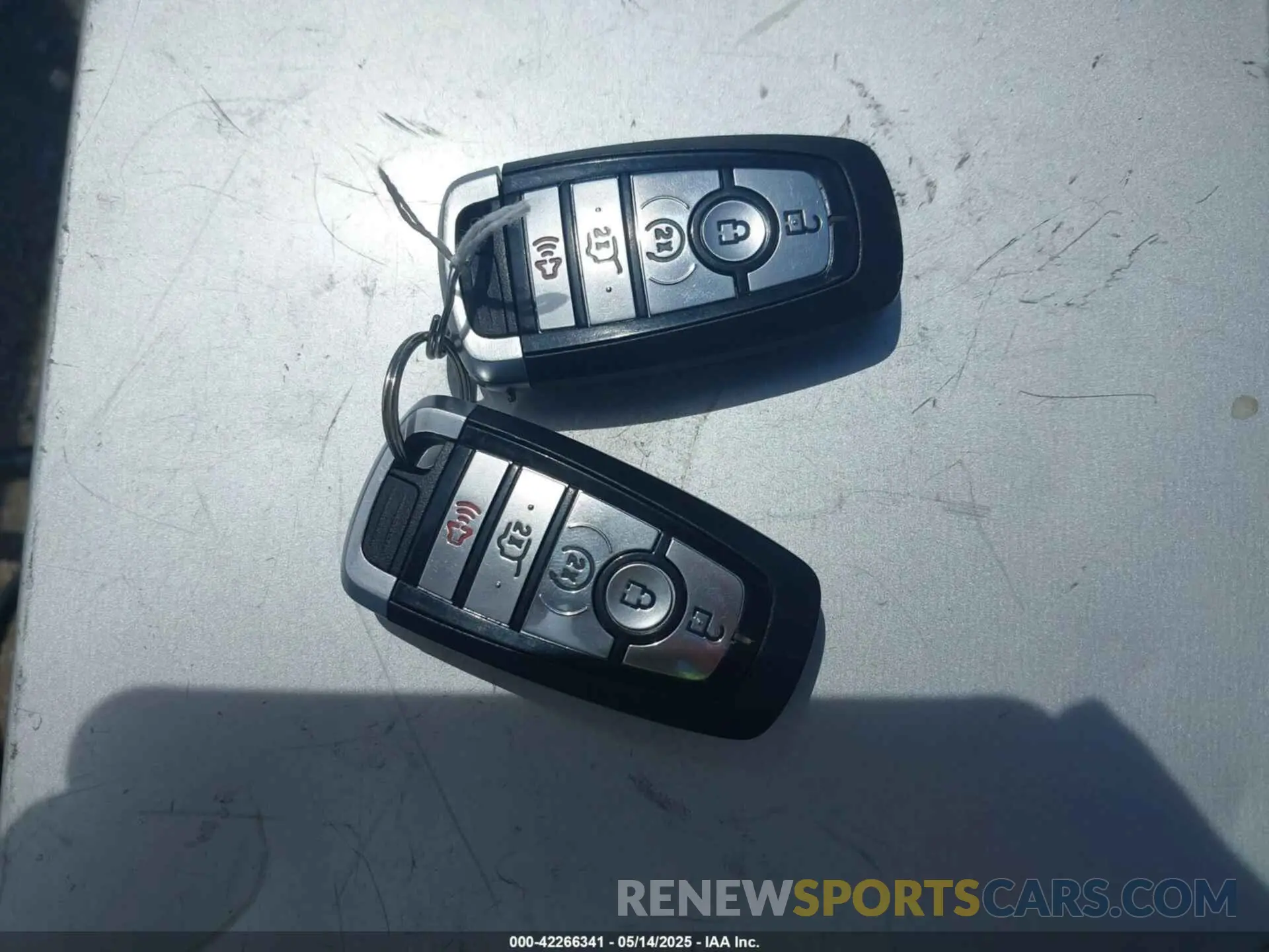 11 Photograph of a damaged car 1FMCU0H69LUB23895 FORD ESCAPE 2020
