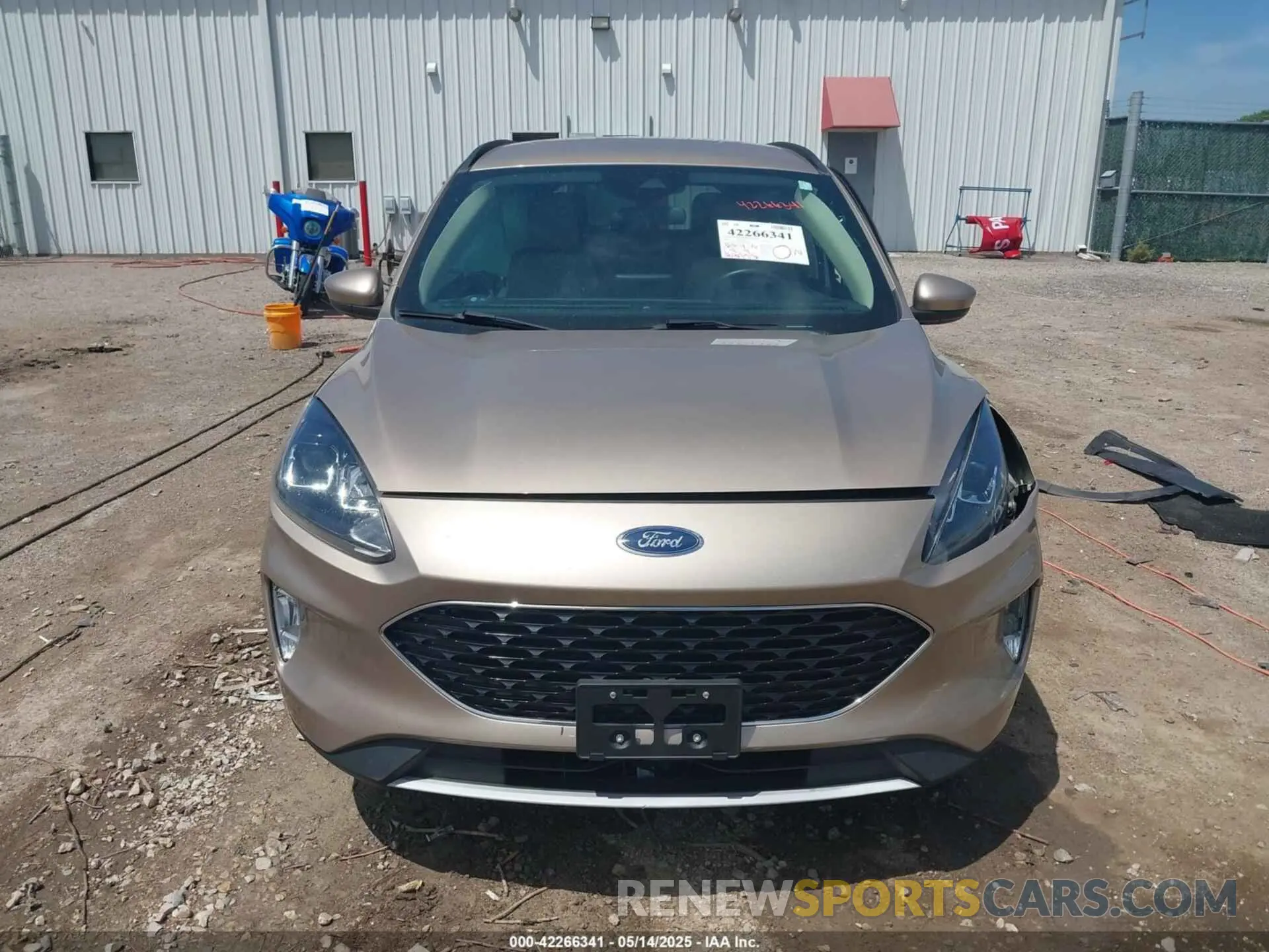 13 Photograph of a damaged car 1FMCU0H69LUB23895 FORD ESCAPE 2020