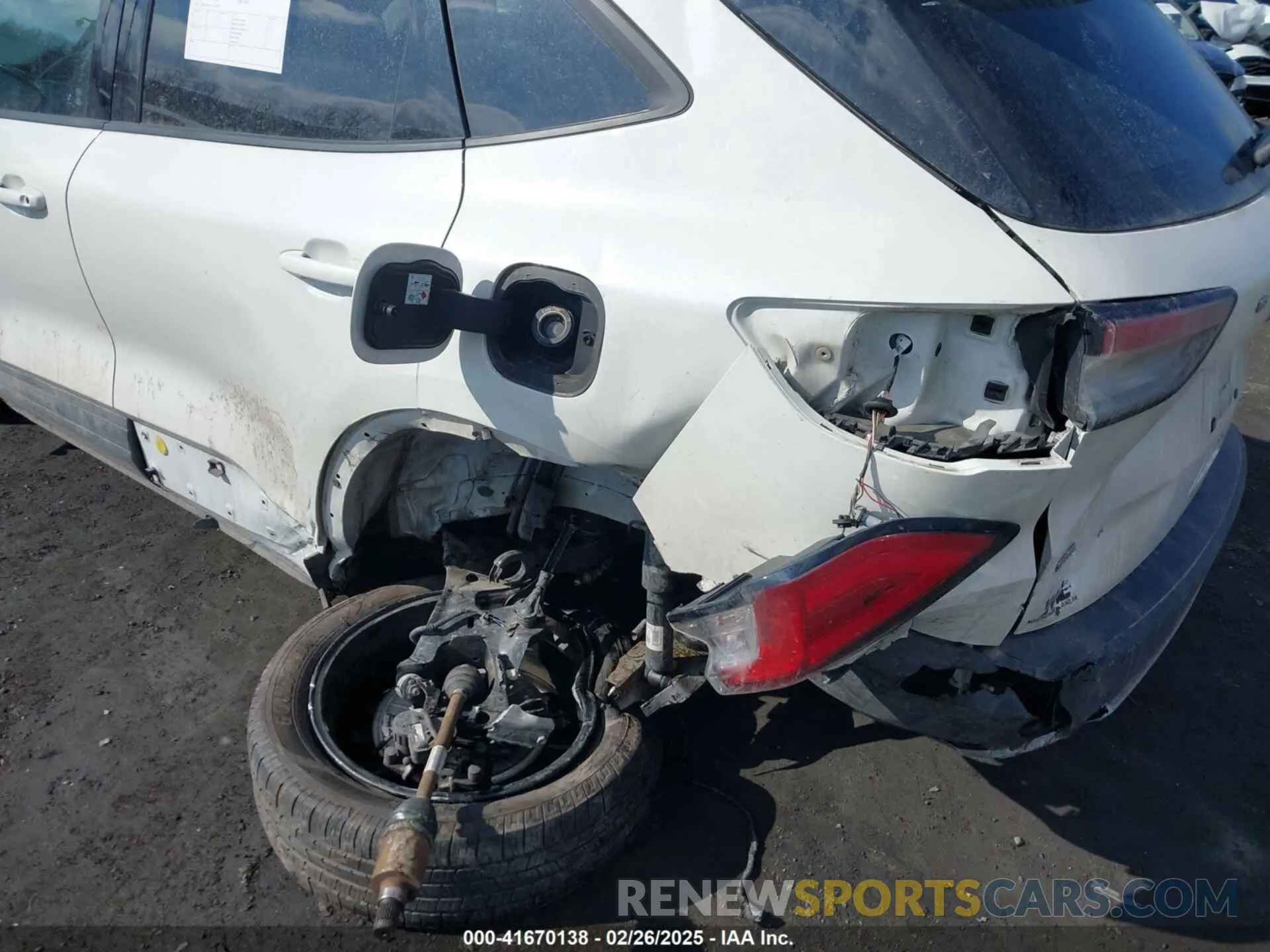6 Фотография поврежденного автомобиля 1FMCU9BZ0LUC50557 FORD ESCAPE 2020