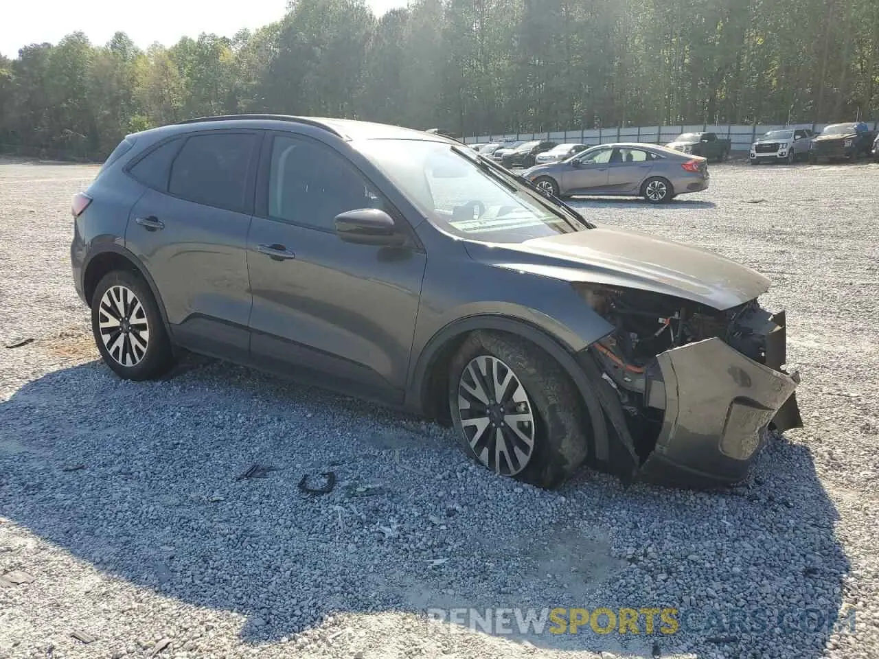 4 Photograph of a damaged car 1FMCU9BZ2LUA60131 FORD ESCAPE 2020