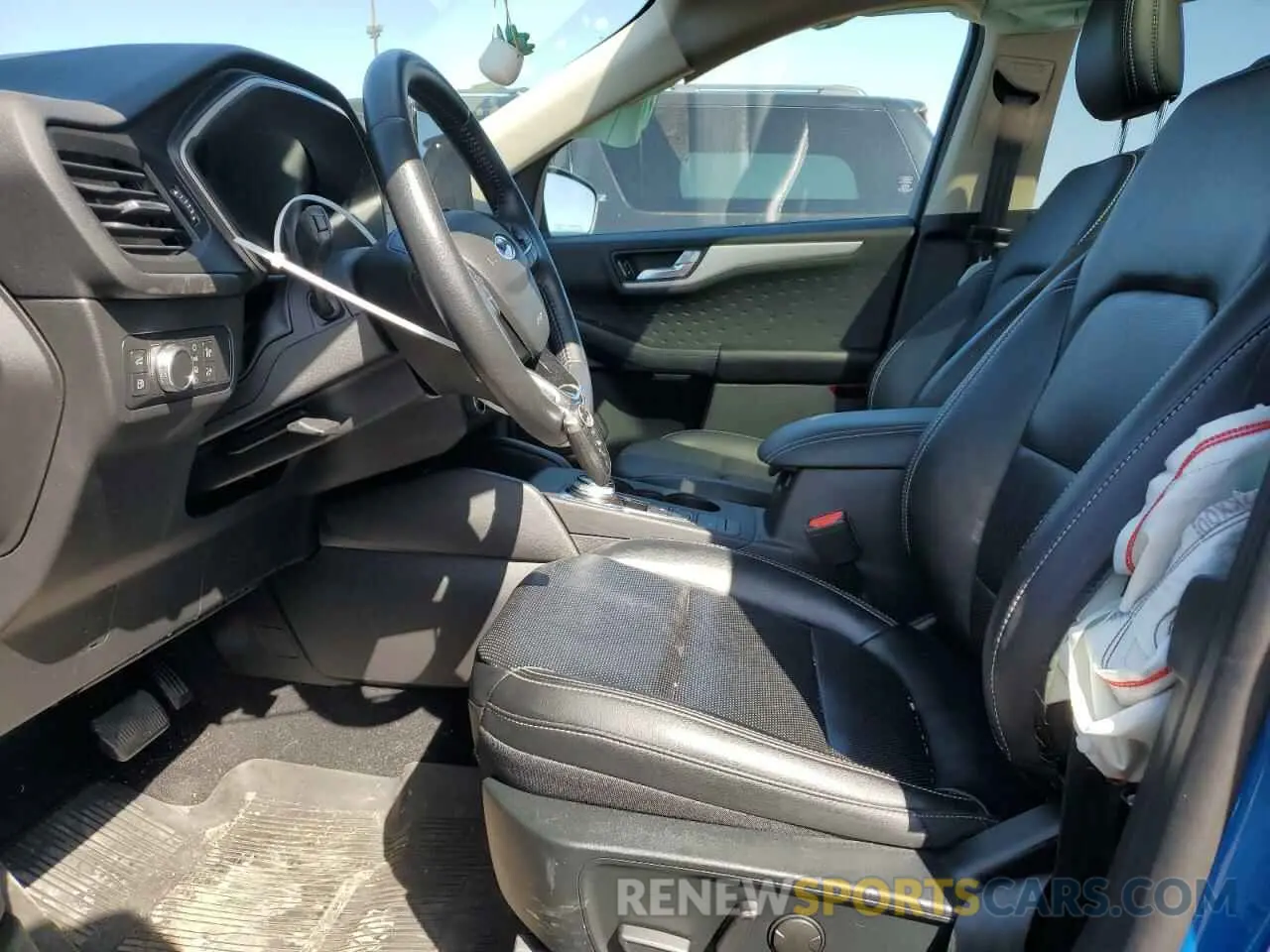 7 Фотография поврежденного автомобиля 1FMCU9BZ2LUC58238 FORD ESCAPE 2020