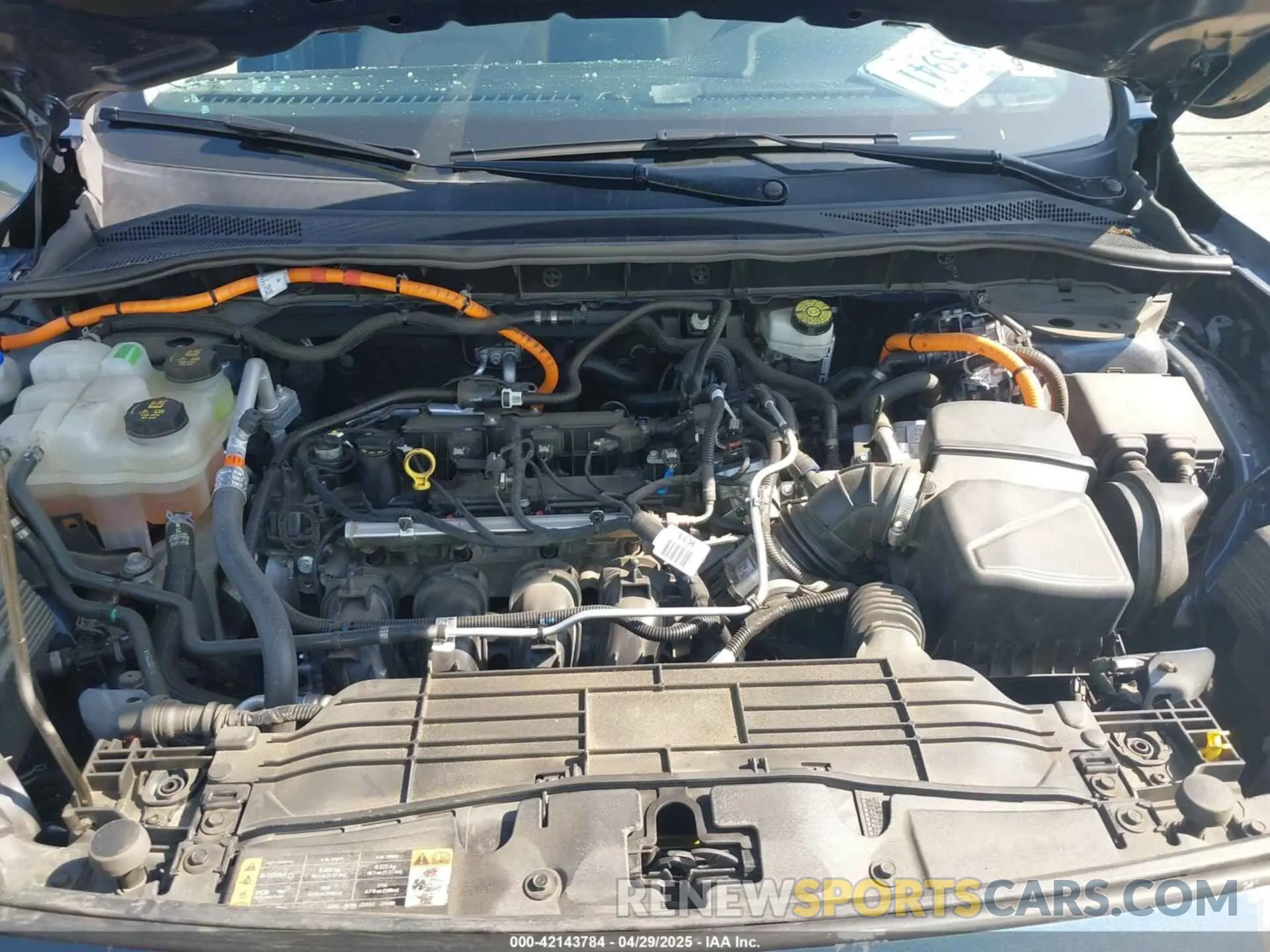 10 Фотография поврежденного автомобиля 1FMCU9BZ6LUC38008 FORD ESCAPE 2020