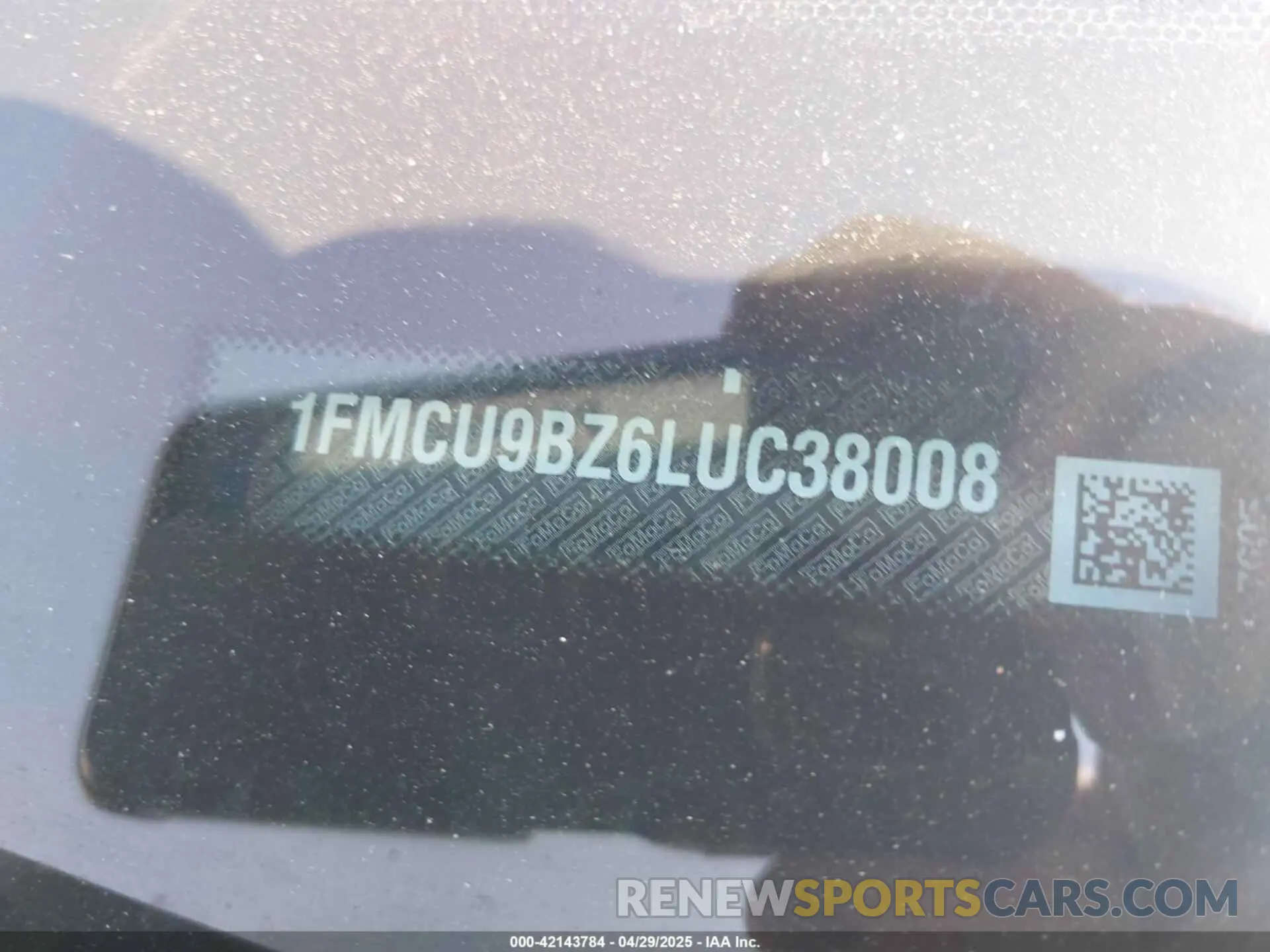 9 Фотография поврежденного автомобиля 1FMCU9BZ6LUC38008 FORD ESCAPE 2020