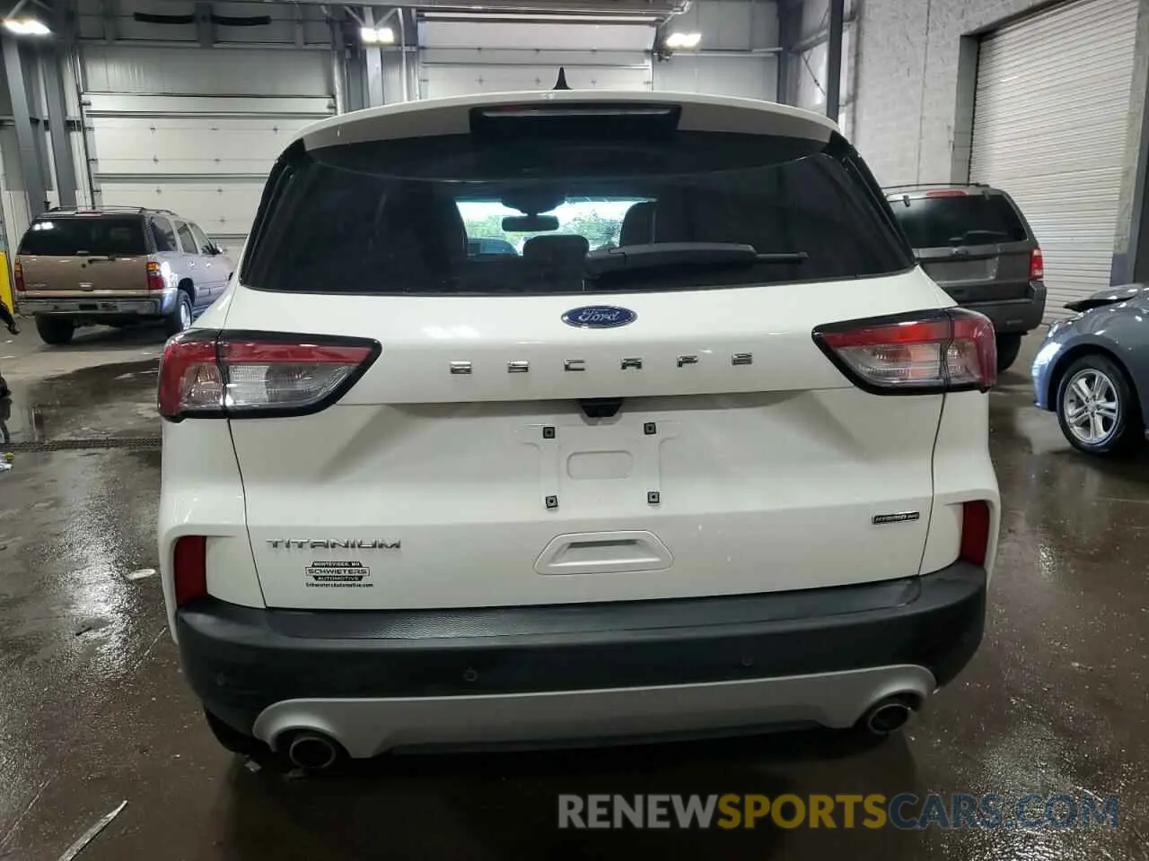 6 Photograph of a damaged car 1FMCU9DZ0LUC56078 FORD ESCAPE 2020