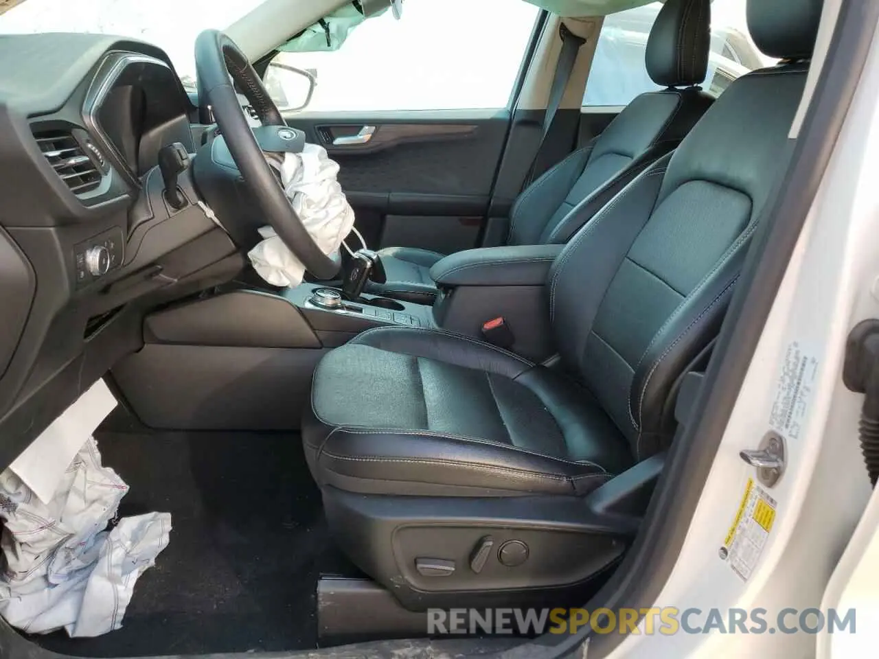 7 Photograph of a damaged car 1FMCU9DZ0LUC56078 FORD ESCAPE 2020