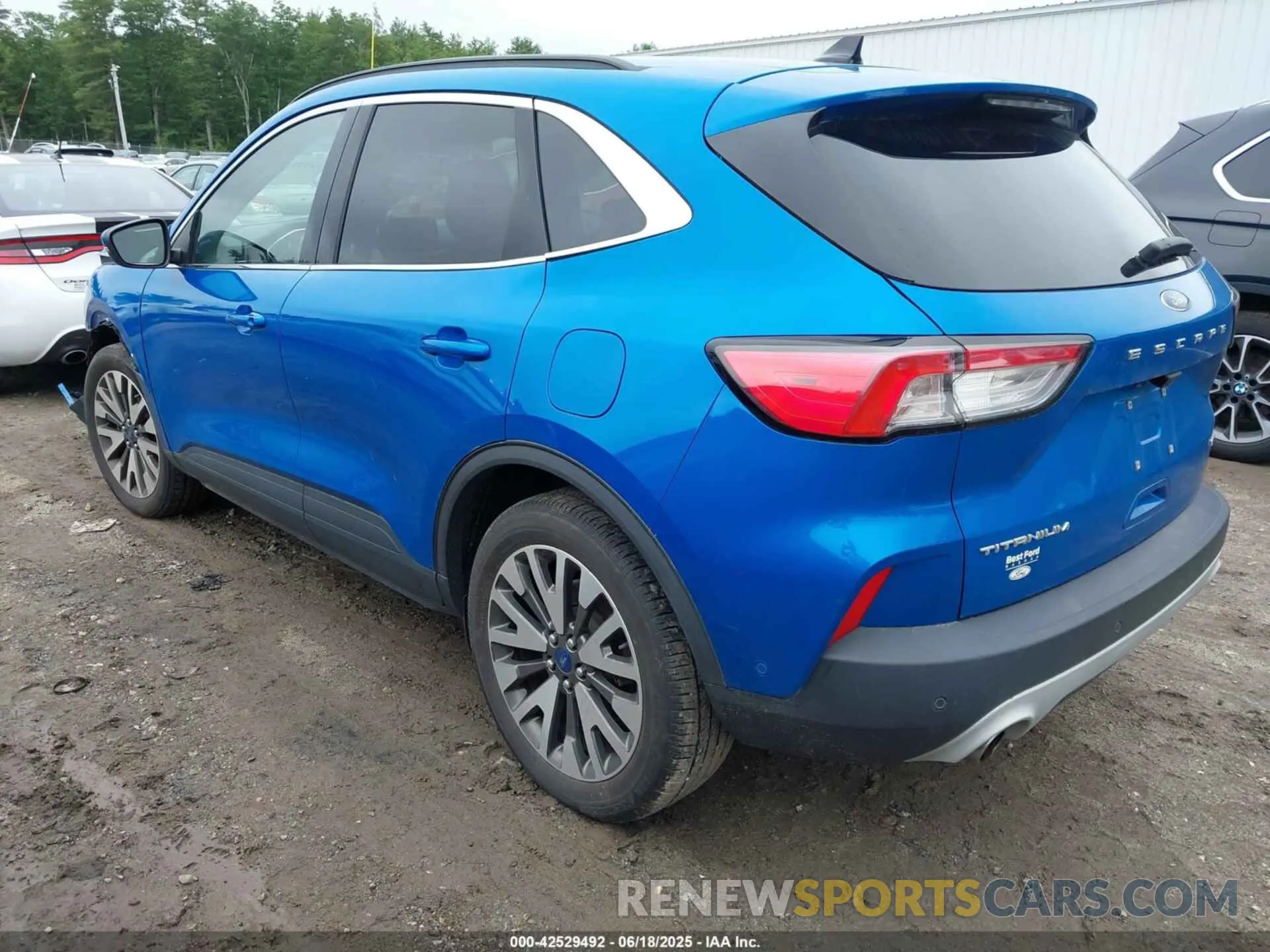 3 Photograph of a damaged car 1FMCU9DZ1LUA12889 FORD ESCAPE 2020
