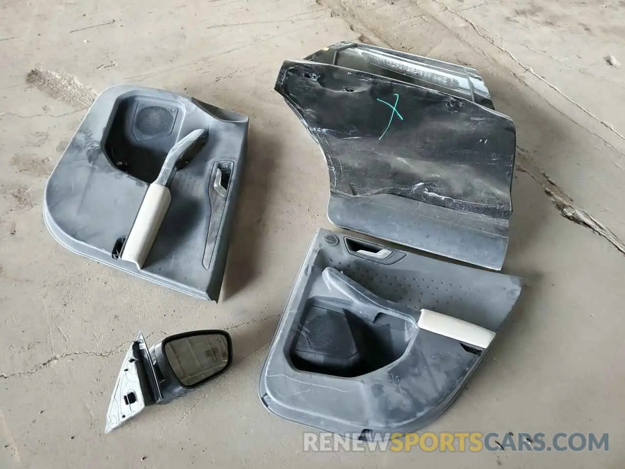 12 Photograph of a damaged car 1FMCU9DZ2LUB49050 FORD ESCAPE 2020