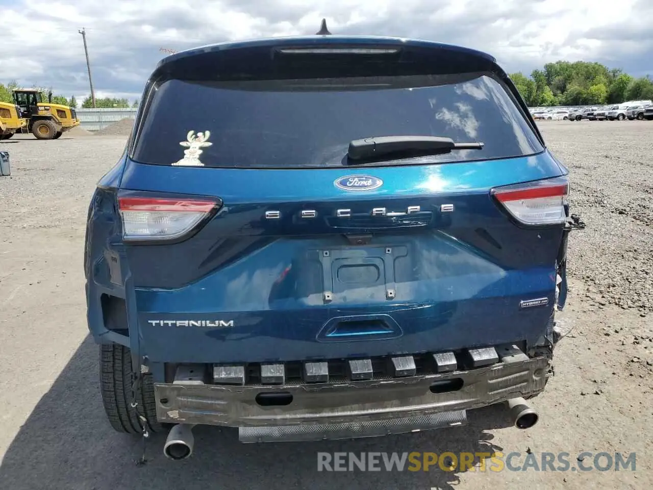 6 Photograph of a damaged car 1FMCU9DZ2LUC10252 FORD ESCAPE 2020