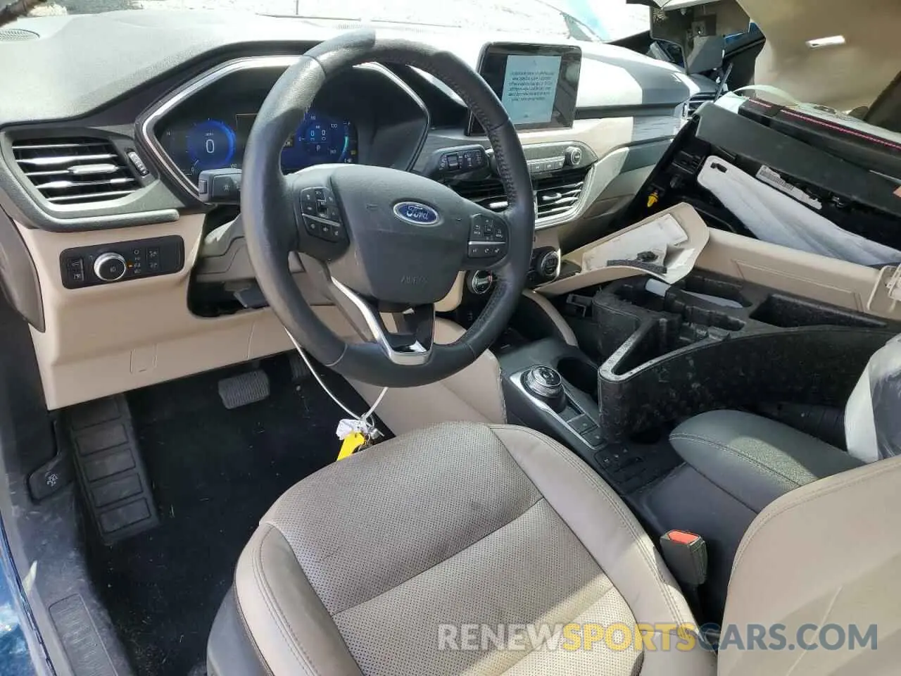 8 Photograph of a damaged car 1FMCU9DZ2LUC10252 FORD ESCAPE 2020