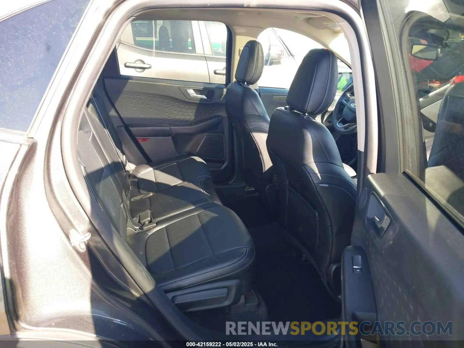 8 Photograph of a damaged car 1FMCU9DZ6LUB12874 FORD ESCAPE 2020