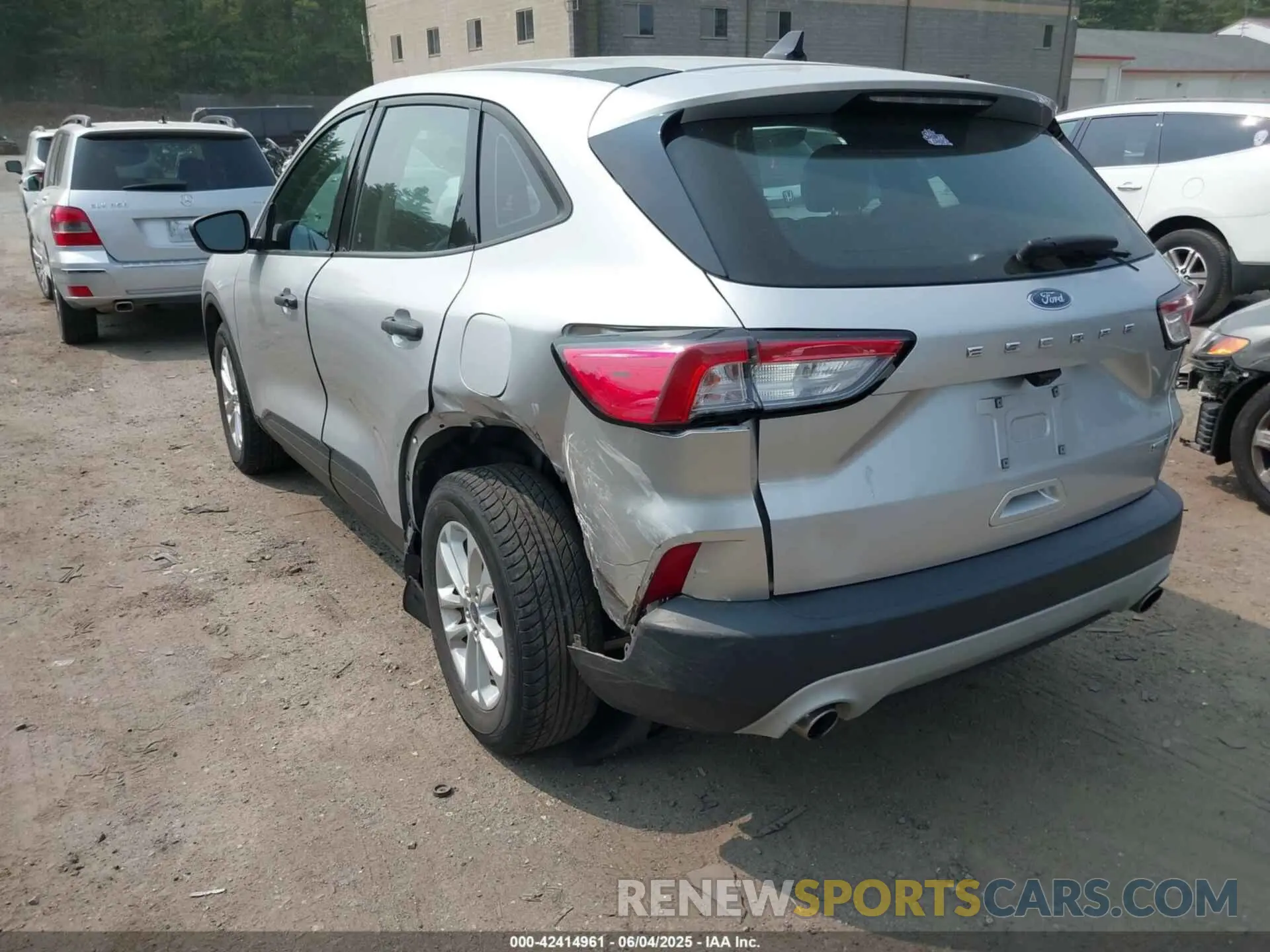 3 Photograph of a damaged car 1FMCU9F66LUA60875 FORD ESCAPE 2020