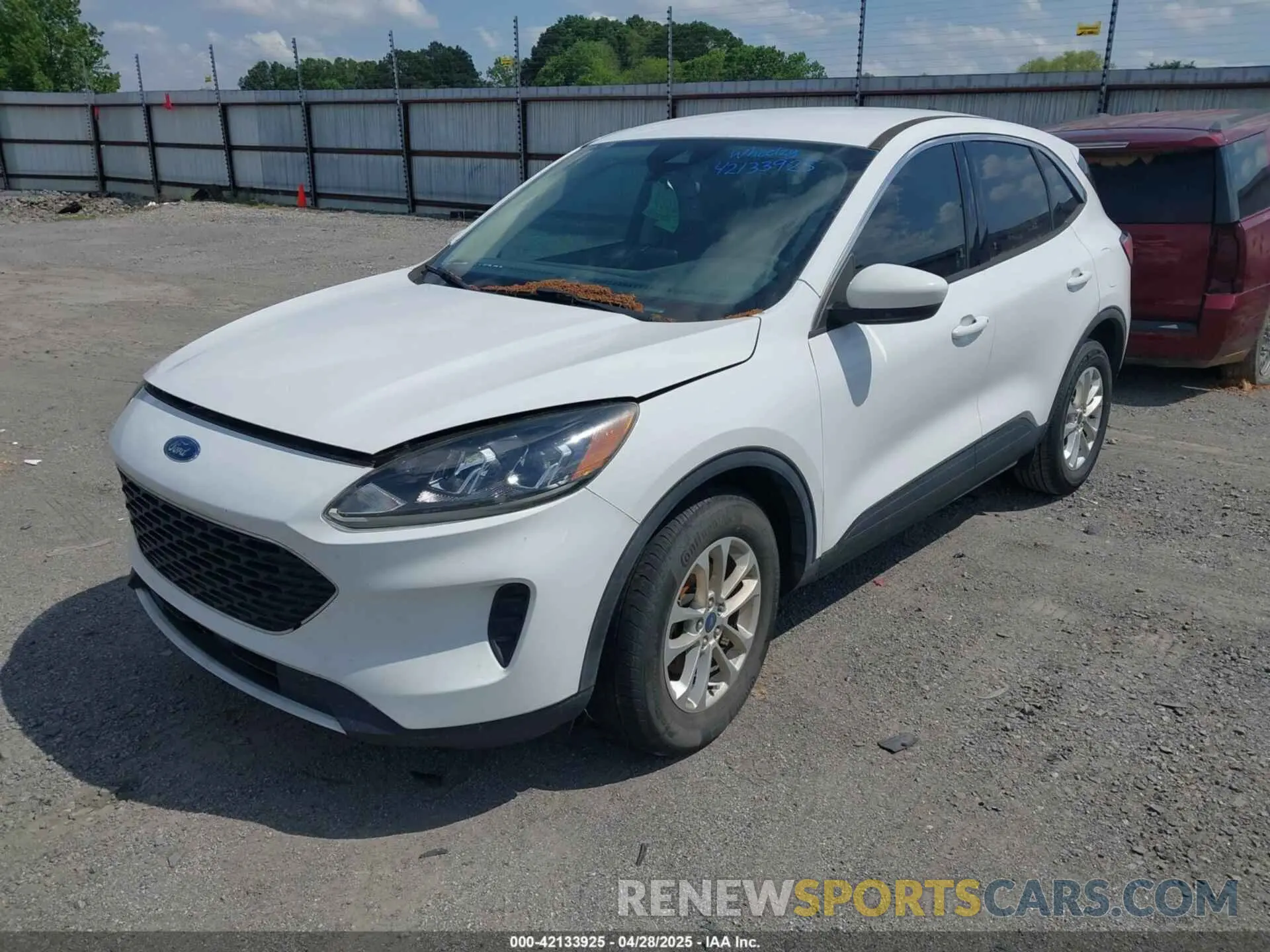 2 Photograph of a damaged car 1FMCU9G60LUA23335 FORD ESCAPE 2020