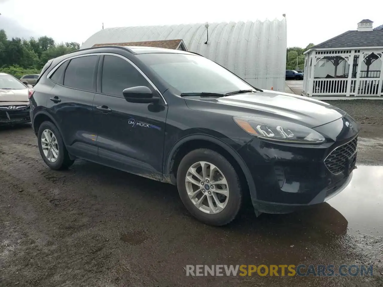 4 Photograph of a damaged car 1FMCU9G60LUB53339 FORD ESCAPE 2020