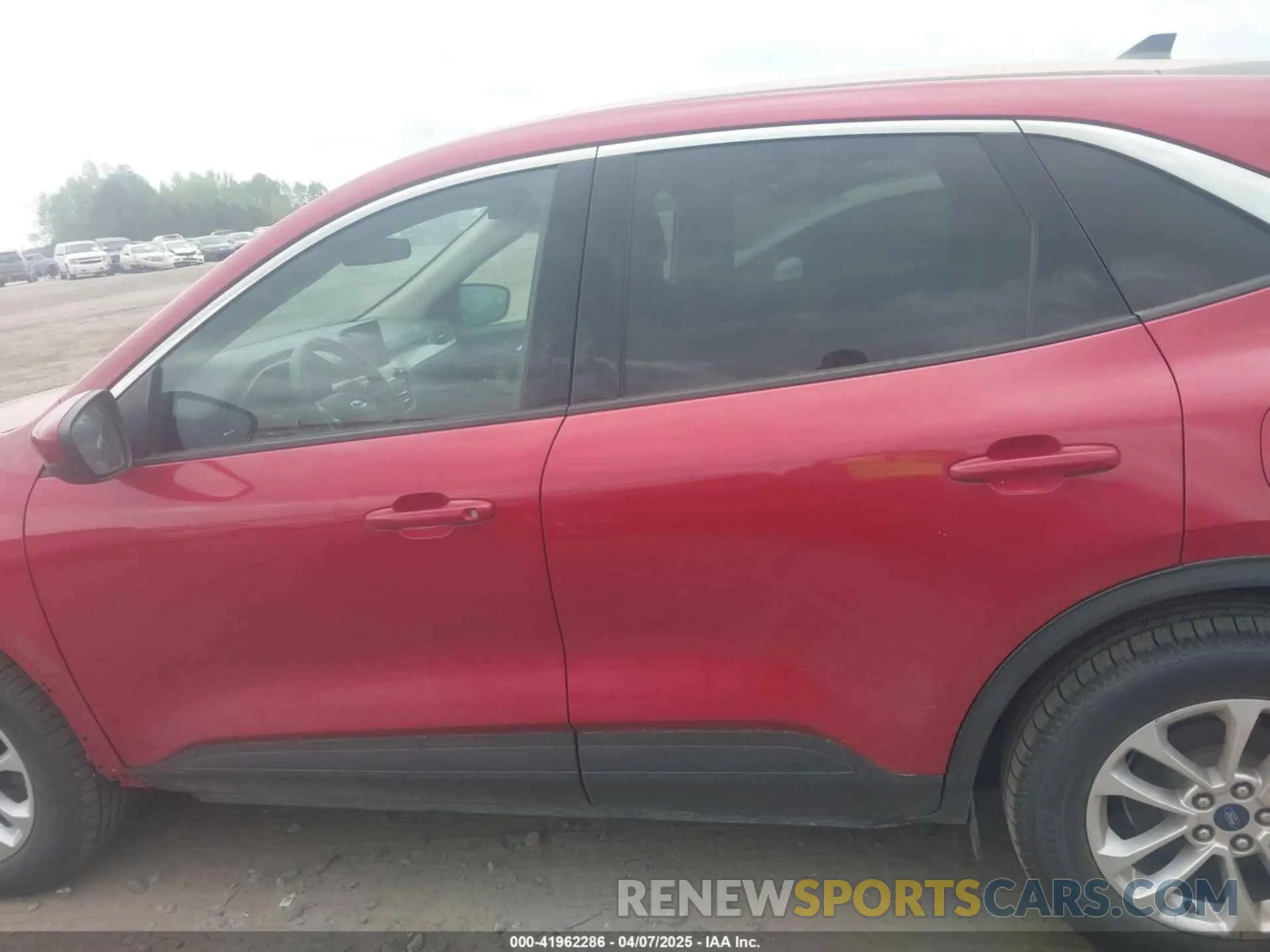 15 Photograph of a damaged car 1FMCU9G60LUC66949 FORD ESCAPE 2020