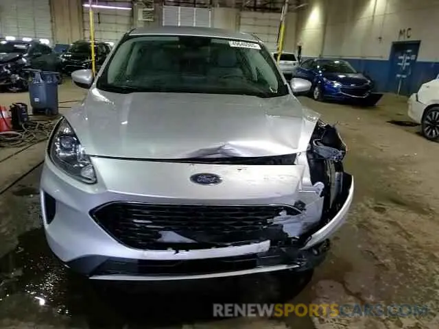 15 Photograph of a damaged car 1FMCU9G61LUB40261 FORD ESCAPE 2020