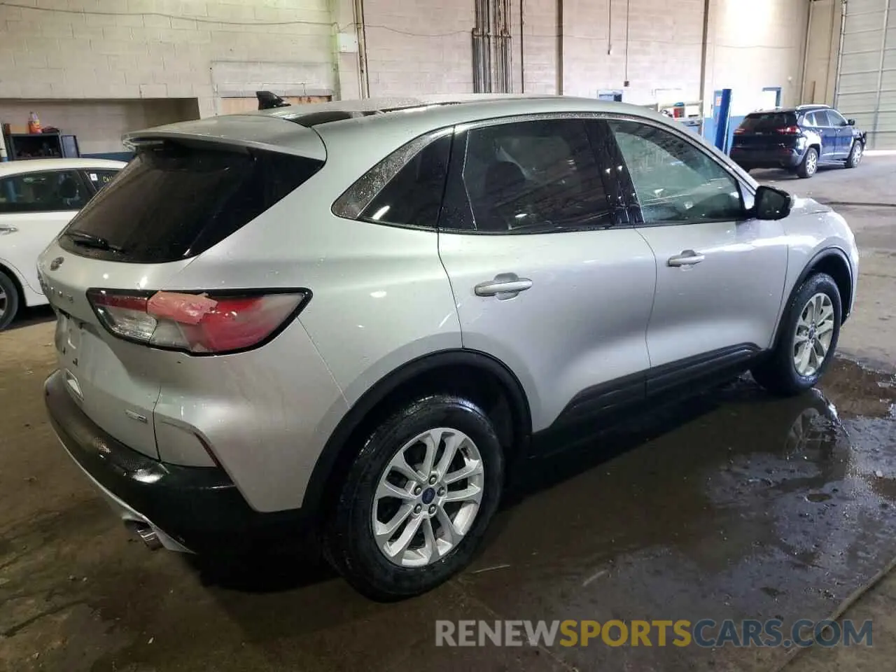 3 Photograph of a damaged car 1FMCU9G61LUB40261 FORD ESCAPE 2020