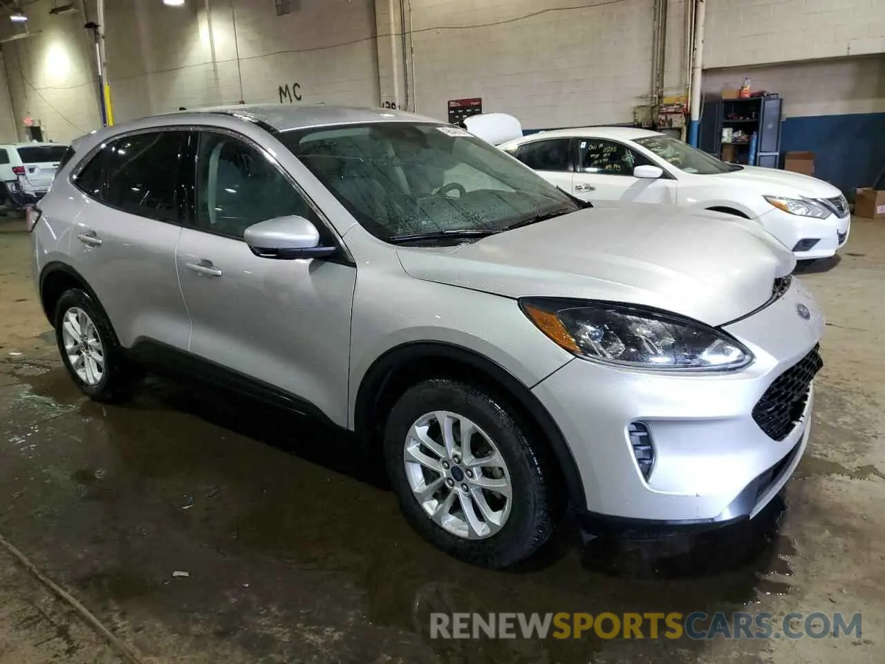4 Photograph of a damaged car 1FMCU9G61LUB40261 FORD ESCAPE 2020