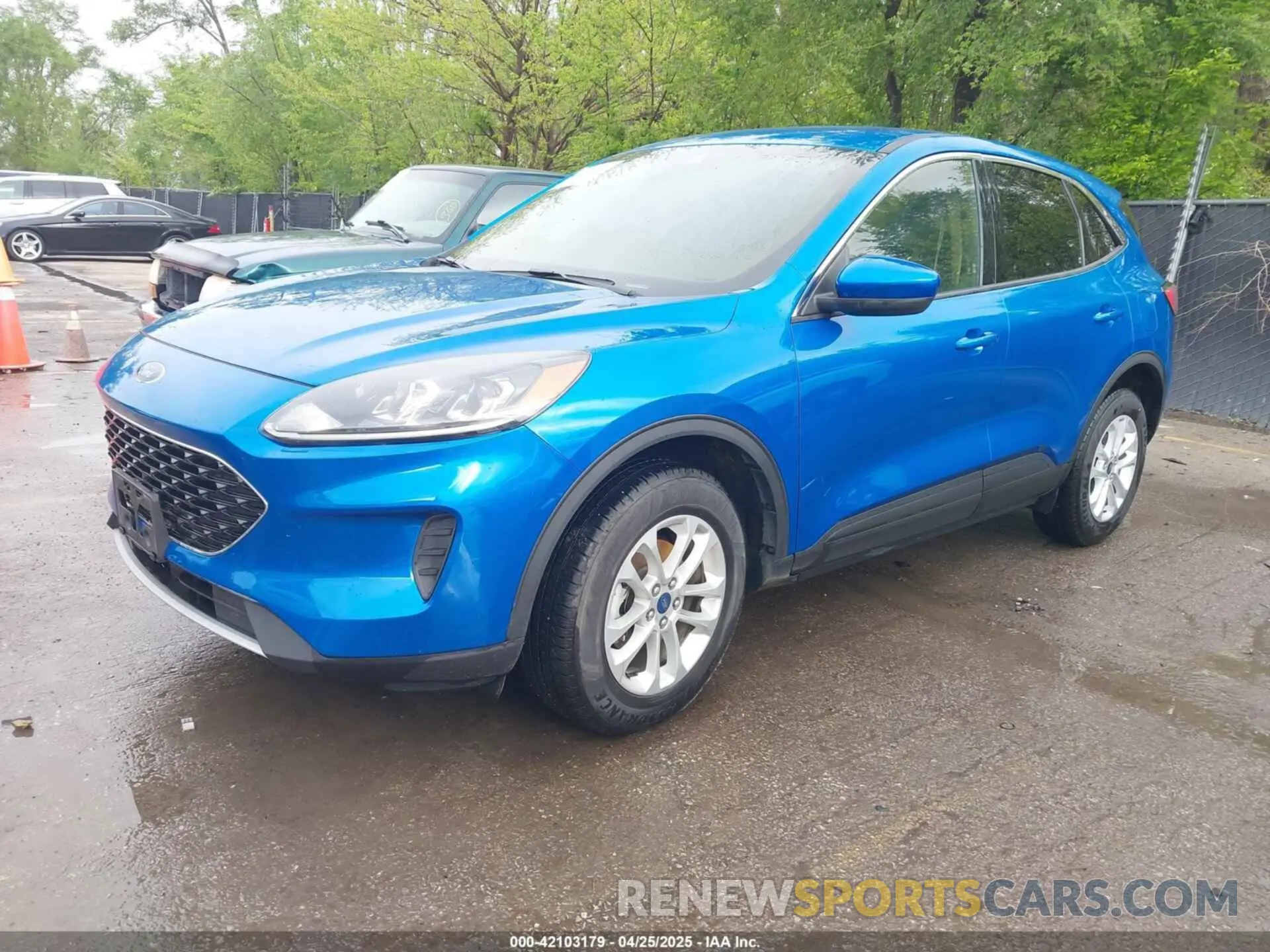 2 Фотография поврежденного автомобиля 1FMCU9G61LUC05576 FORD ESCAPE 2020