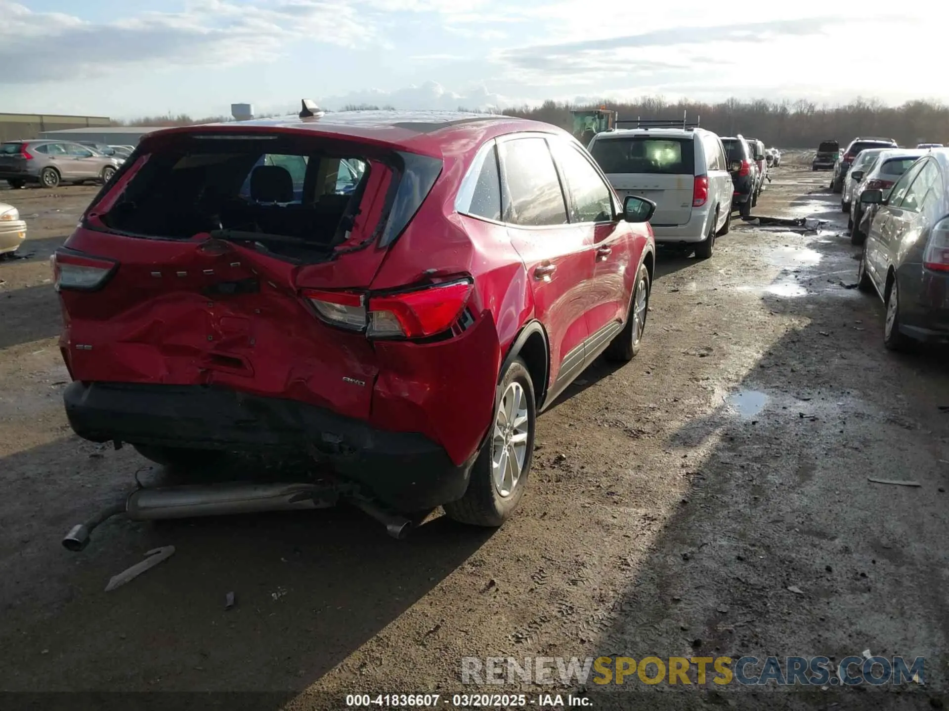 4 Photograph of a damaged car 1FMCU9G61LUC63140 FORD ESCAPE 2020