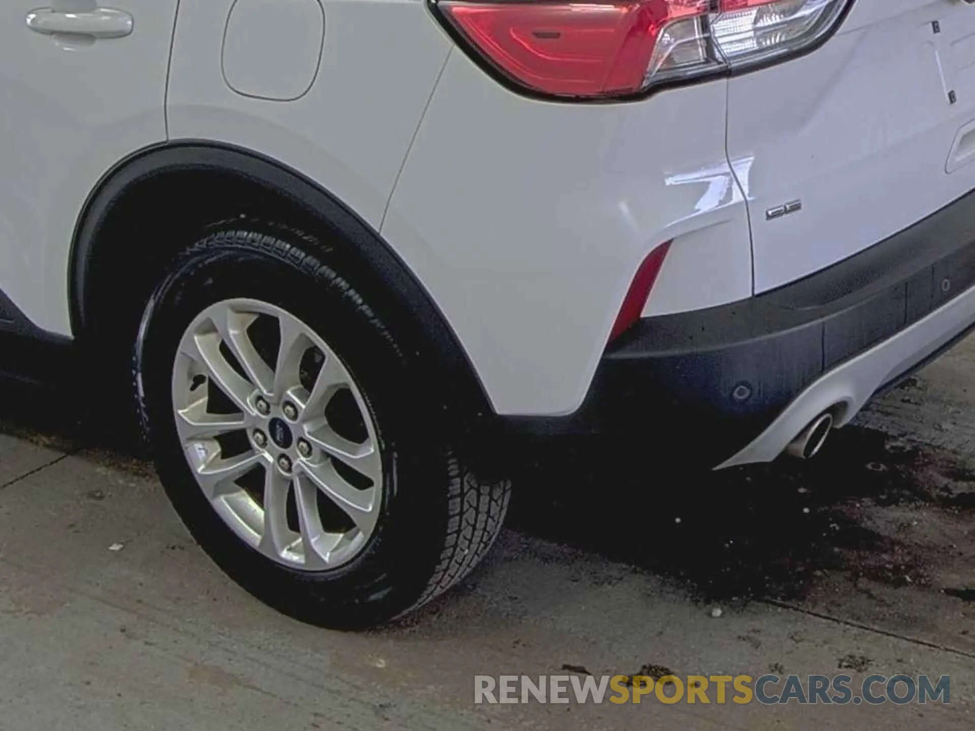 7 Photograph of a damaged car 1FMCU9G62LUB25686 FORD ESCAPE 2020