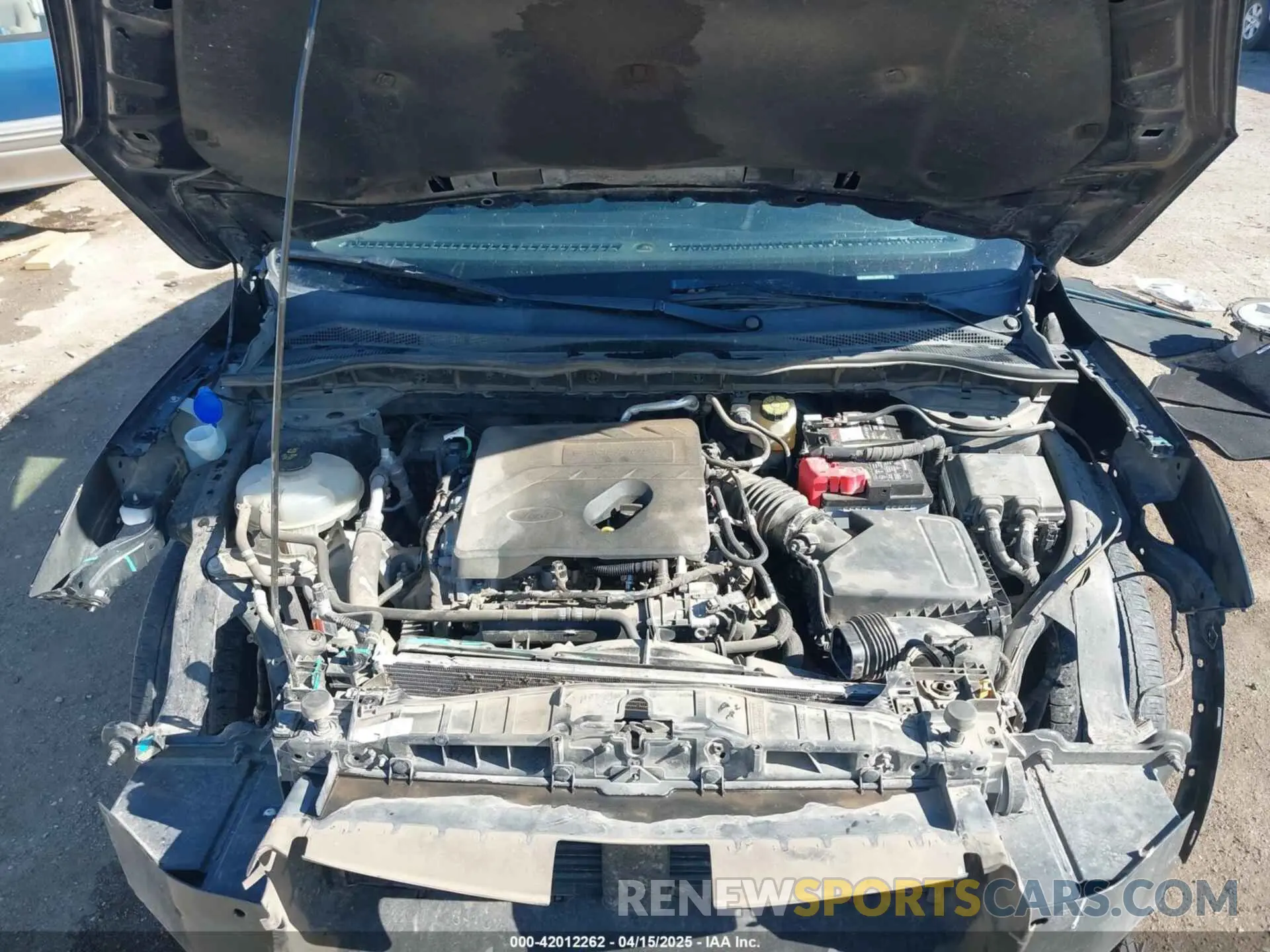 10 Photograph of a damaged car 1FMCU9G62LUB25722 FORD ESCAPE 2020