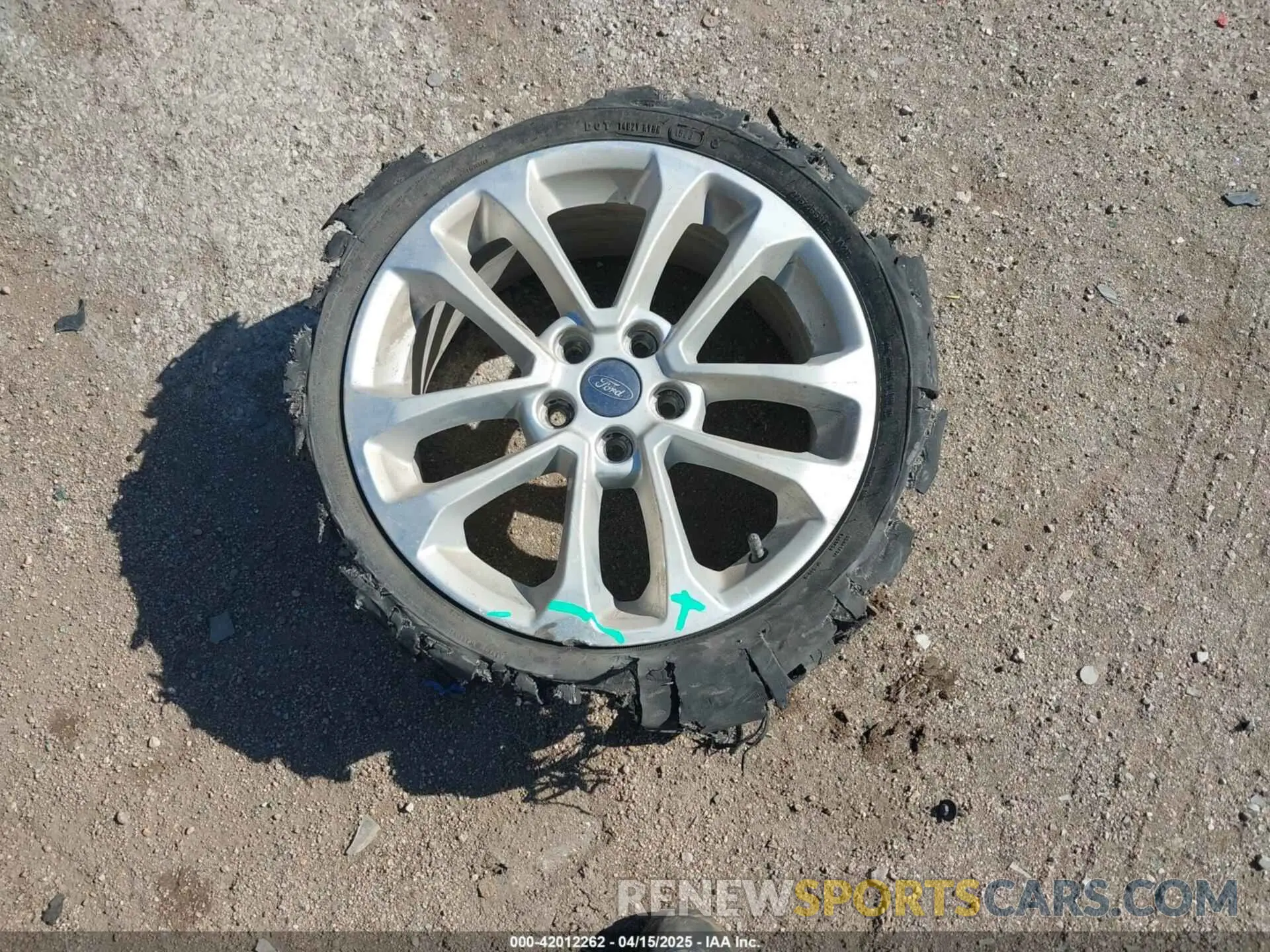12 Photograph of a damaged car 1FMCU9G62LUB25722 FORD ESCAPE 2020