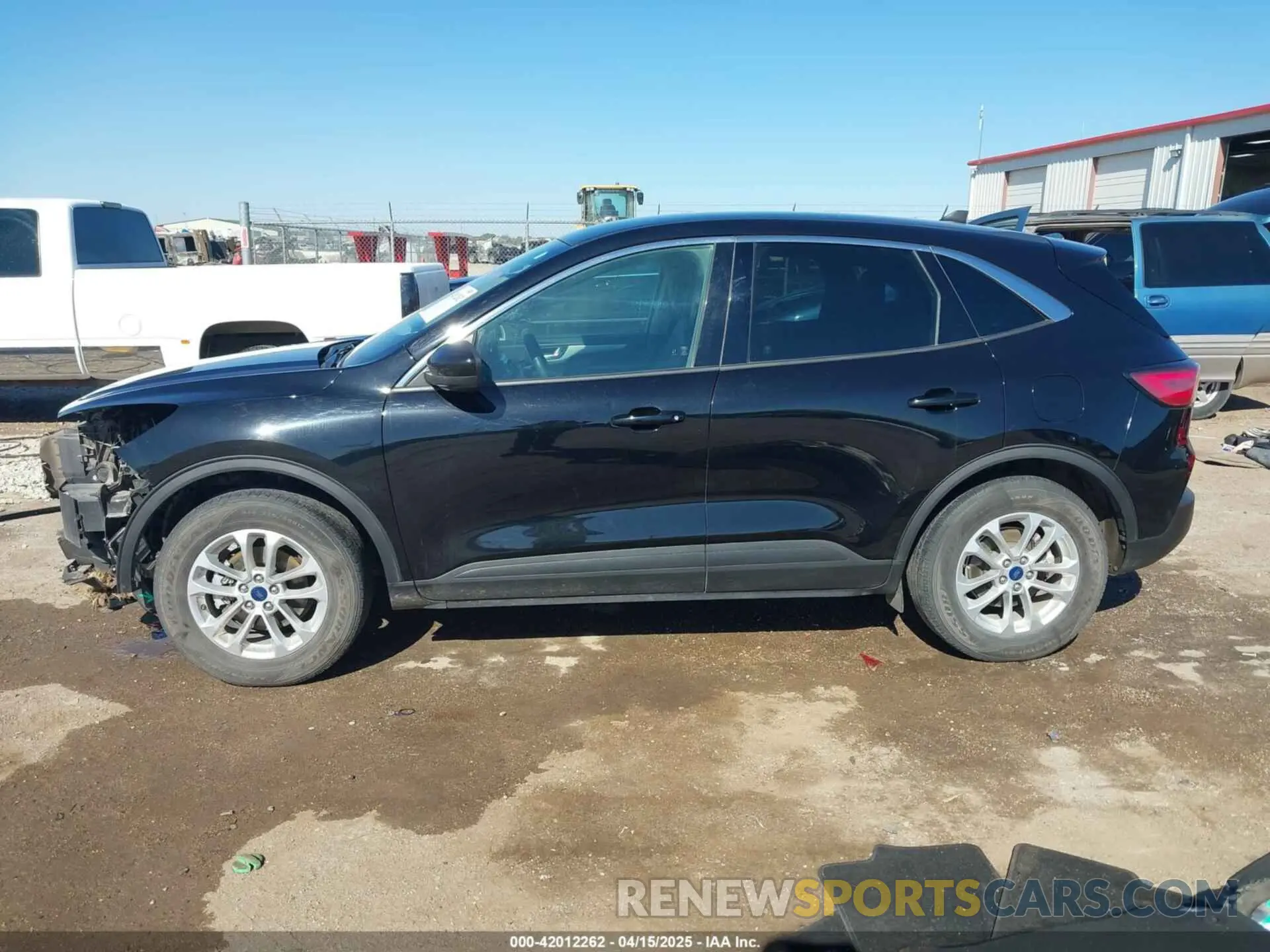 15 Photograph of a damaged car 1FMCU9G62LUB25722 FORD ESCAPE 2020