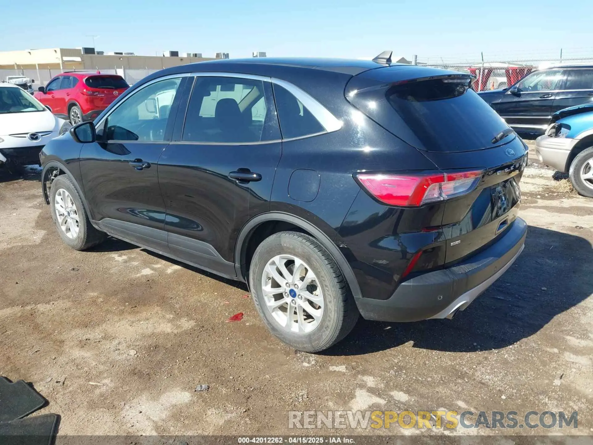 3 Photograph of a damaged car 1FMCU9G62LUB25722 FORD ESCAPE 2020