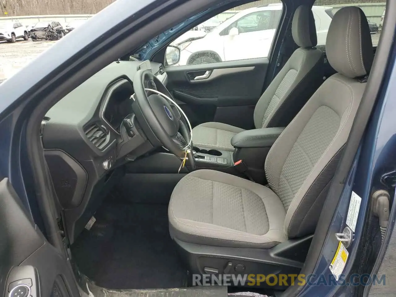 7 Photograph of a damaged car 1FMCU9G62LUB61362 FORD ESCAPE 2020