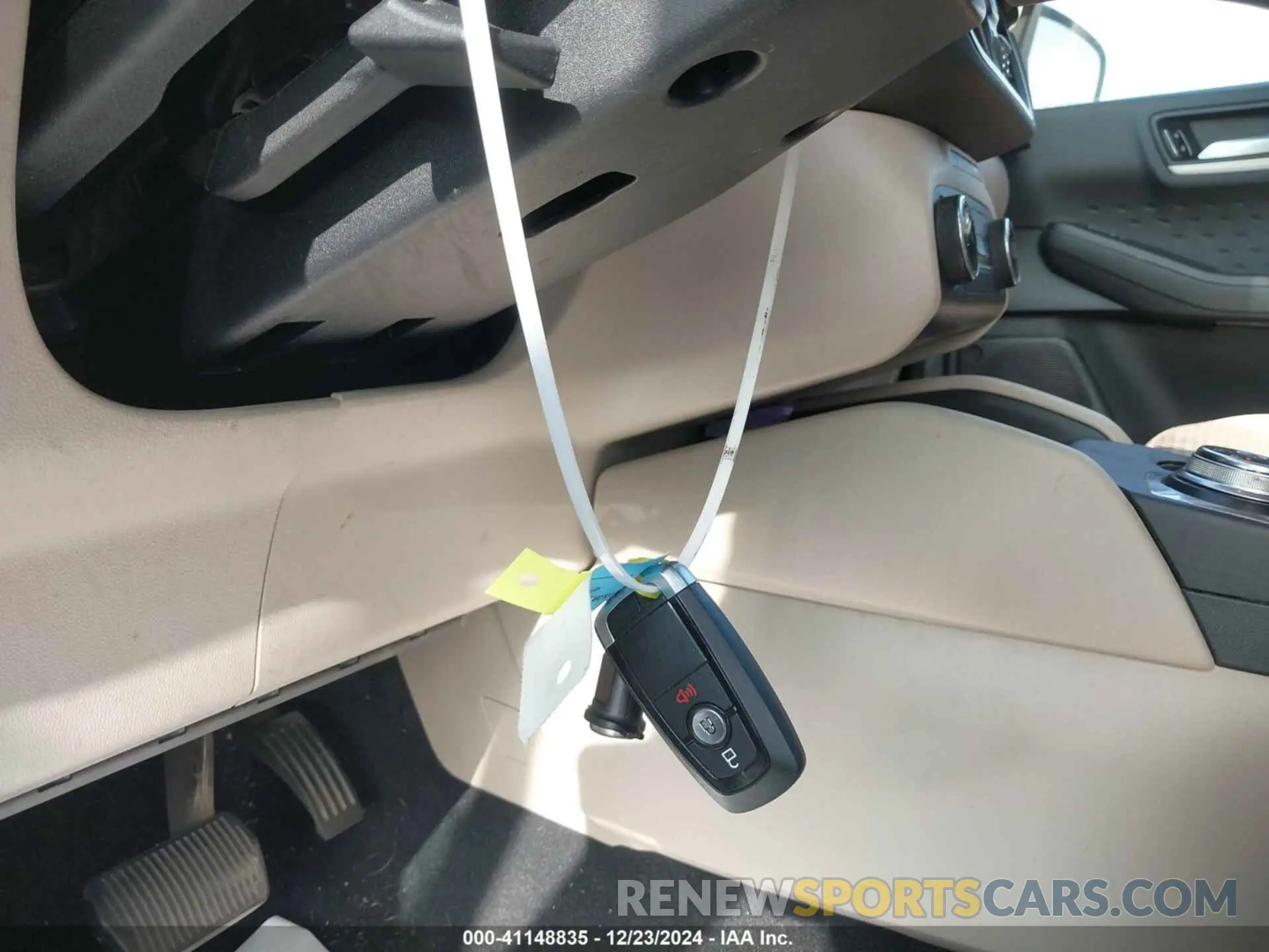 11 Photograph of a damaged car 1FMCU9G62LUB72944 FORD ESCAPE 2020