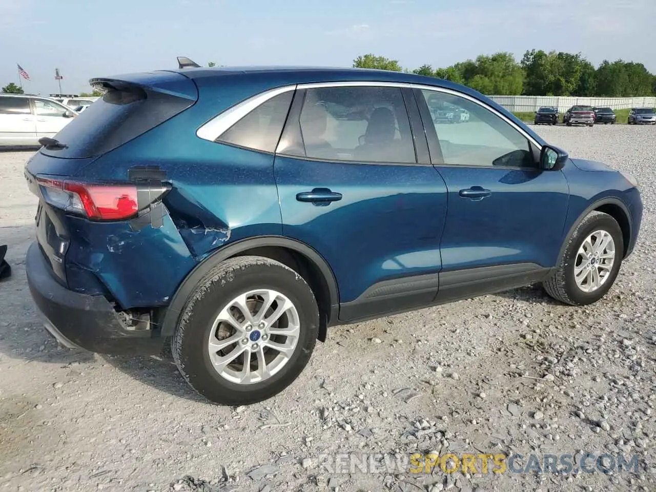 3 Фотография поврежденного автомобиля 1FMCU9G62LUB87833 FORD ESCAPE 2020