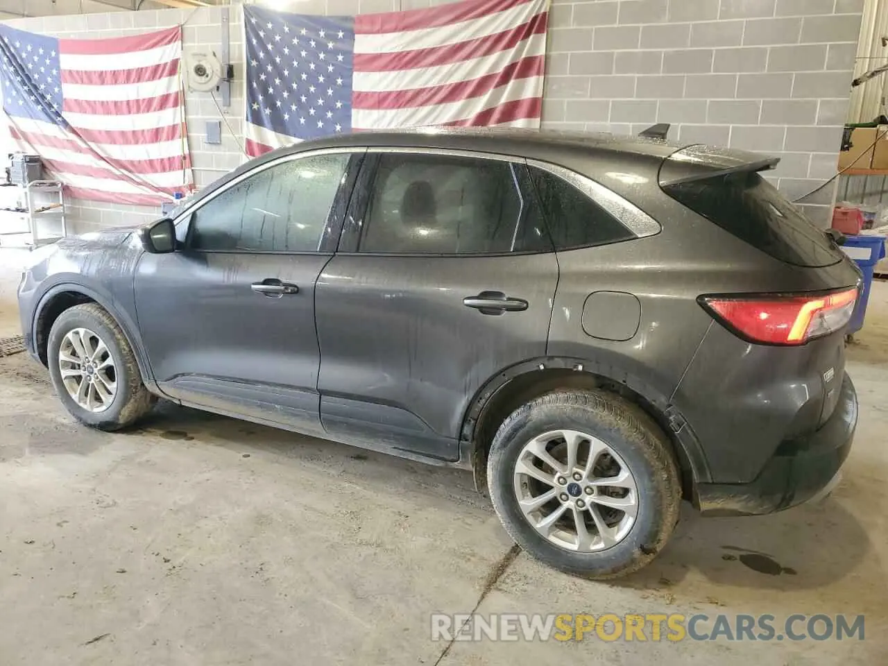 2 Photograph of a damaged car 1FMCU9G62LUC47934 FORD ESCAPE 2020