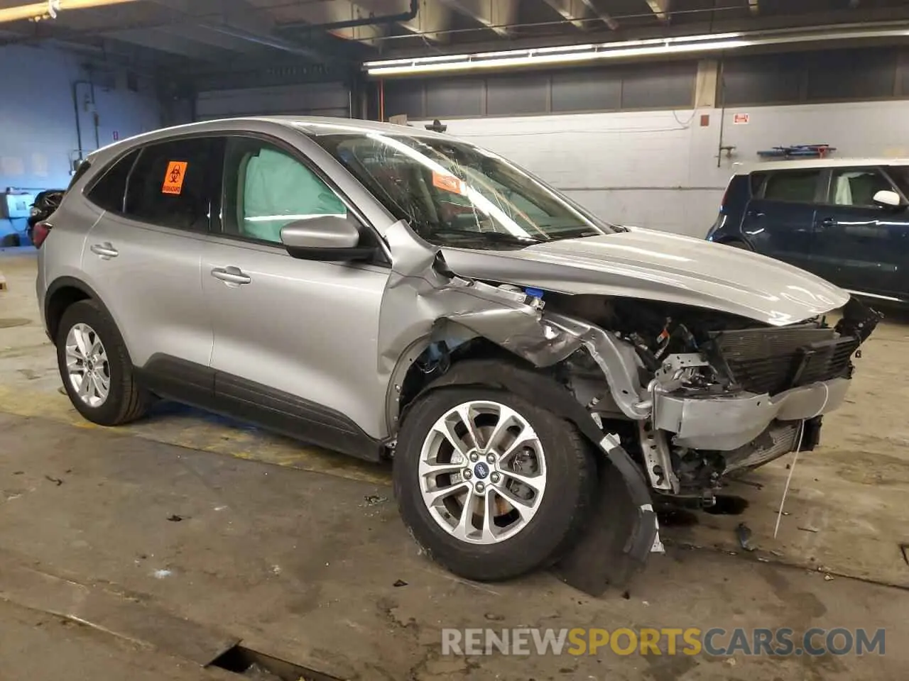 4 Фотография поврежденного автомобиля 1FMCU9G63LUA26519 FORD ESCAPE 2020