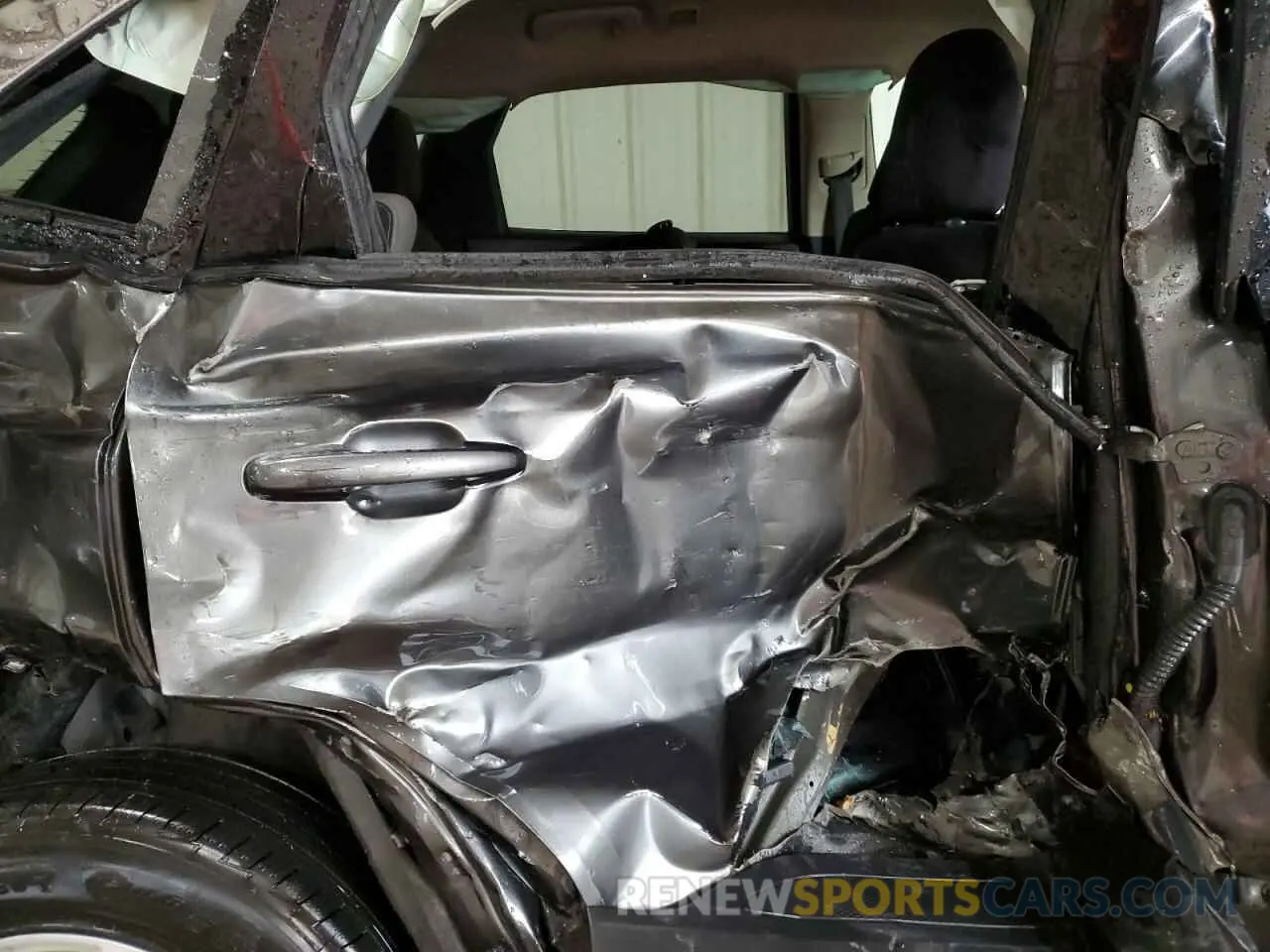 11 Photograph of a damaged car 1FMCU9G63LUA27895 FORD ESCAPE 2020