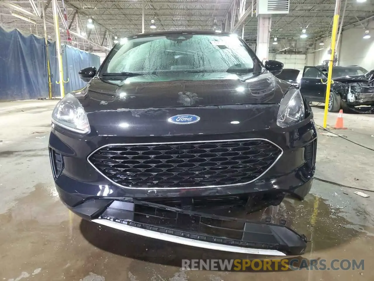 5 Photograph of a damaged car 1FMCU9G63LUB01137 FORD ESCAPE 2020