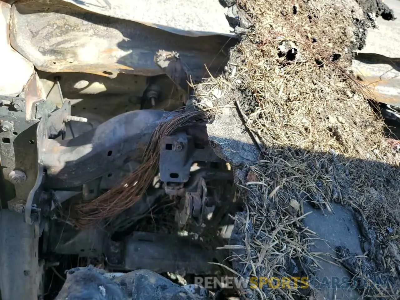 9 Photograph of a damaged car 1FMCU9G64LUA69587 FORD ESCAPE 2020