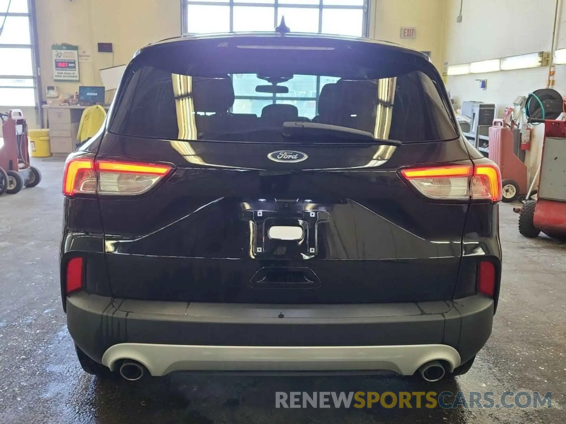 9 Фотография поврежденного автомобиля 1FMCU9G64LUA69878 FORD ESCAPE 2020