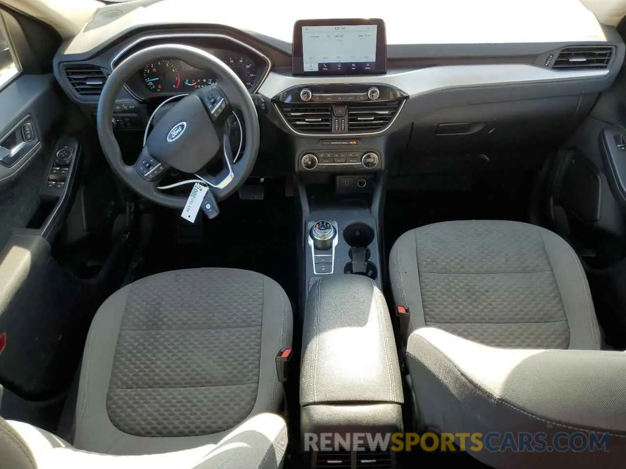8 Фотография поврежденного автомобиля 1FMCU9G64LUB22983 FORD ESCAPE 2020