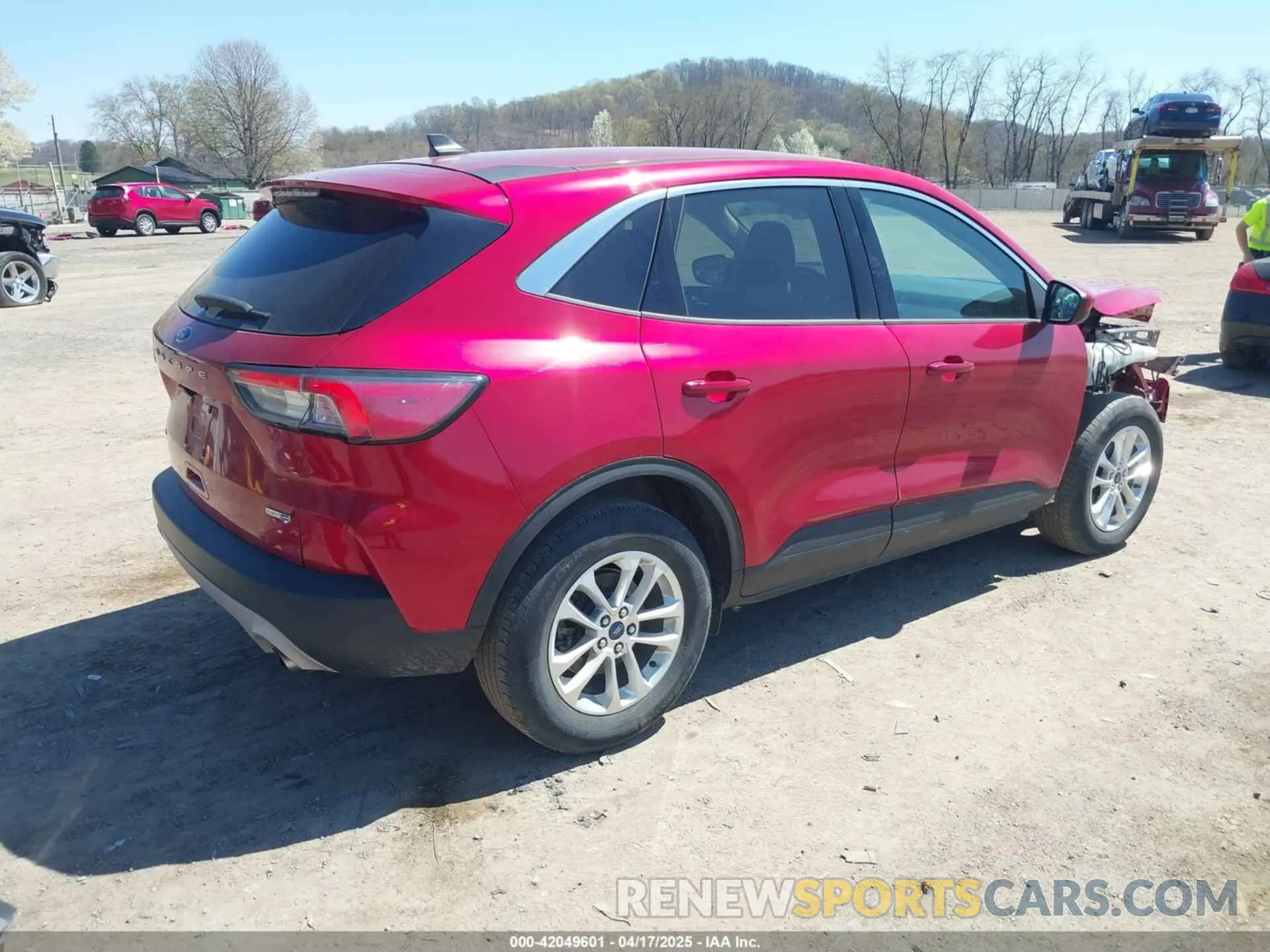 4 Photograph of a damaged car 1FMCU9G64LUB29416 FORD ESCAPE 2020