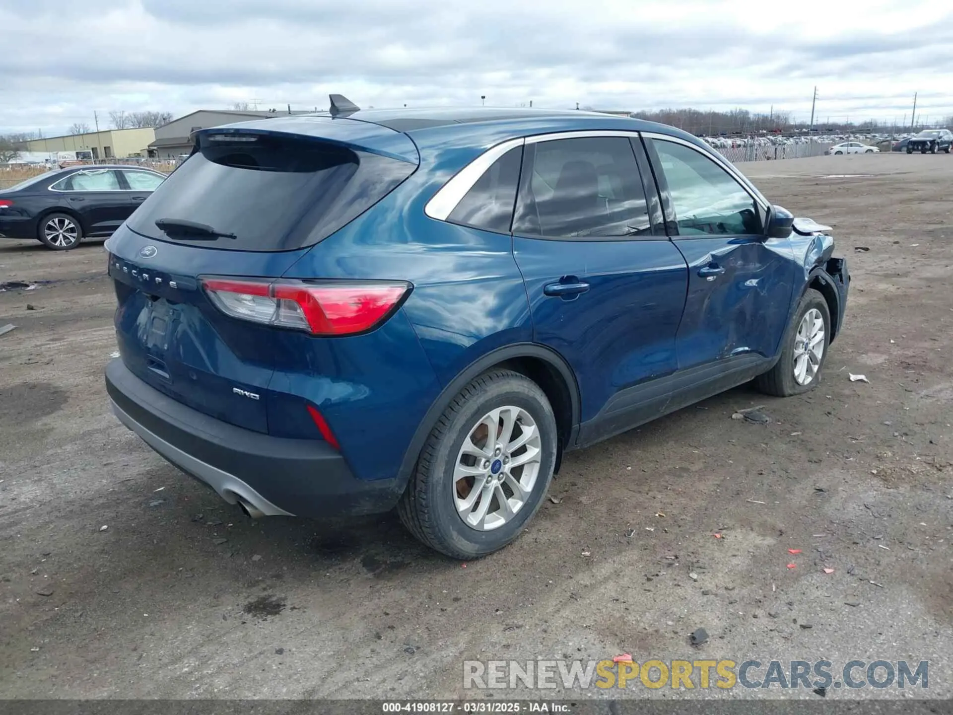 4 Photograph of a damaged car 1FMCU9G64LUC50432 FORD ESCAPE 2020